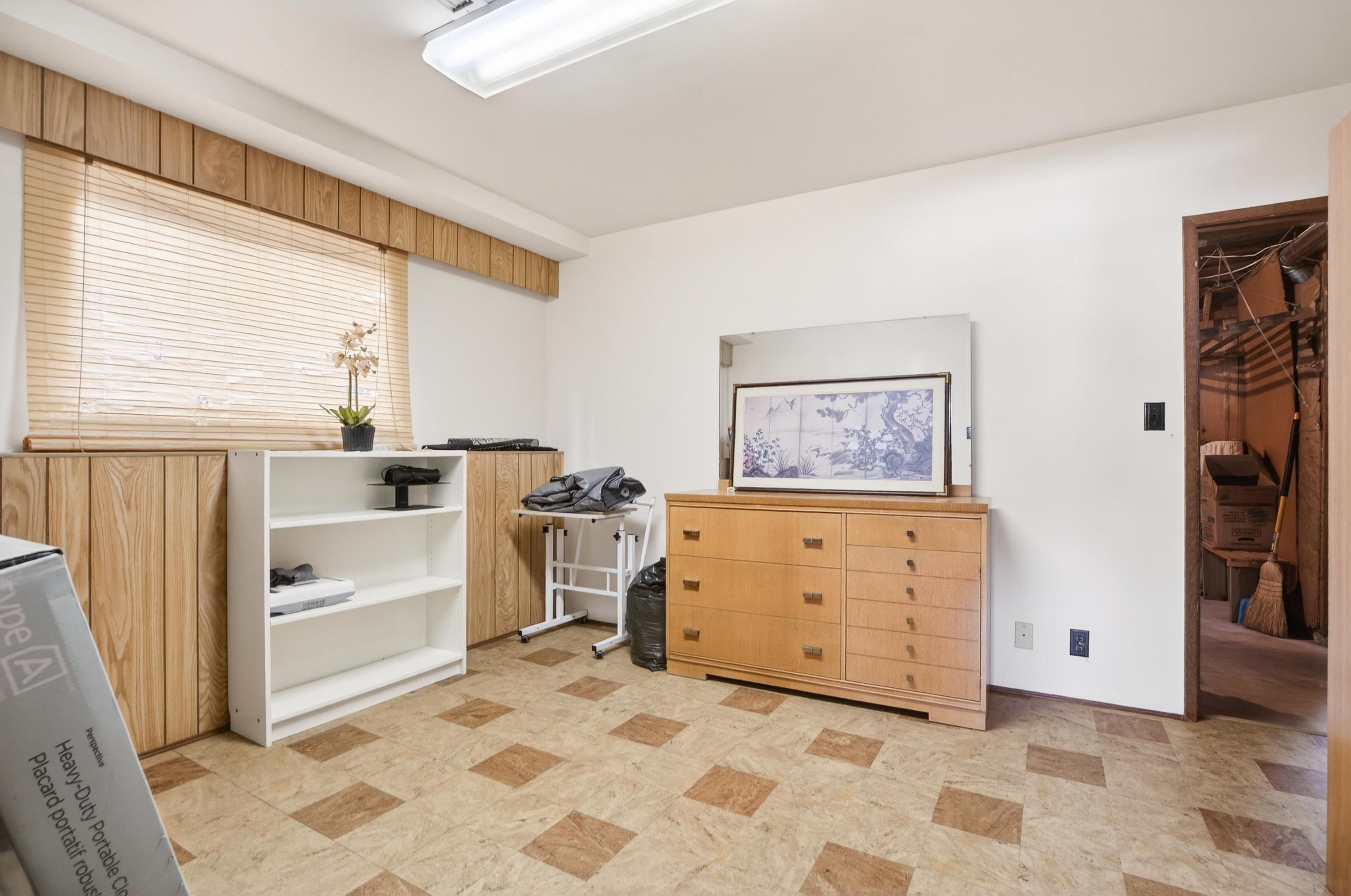 3180 3Rd Avenue E, Vancouver, BC