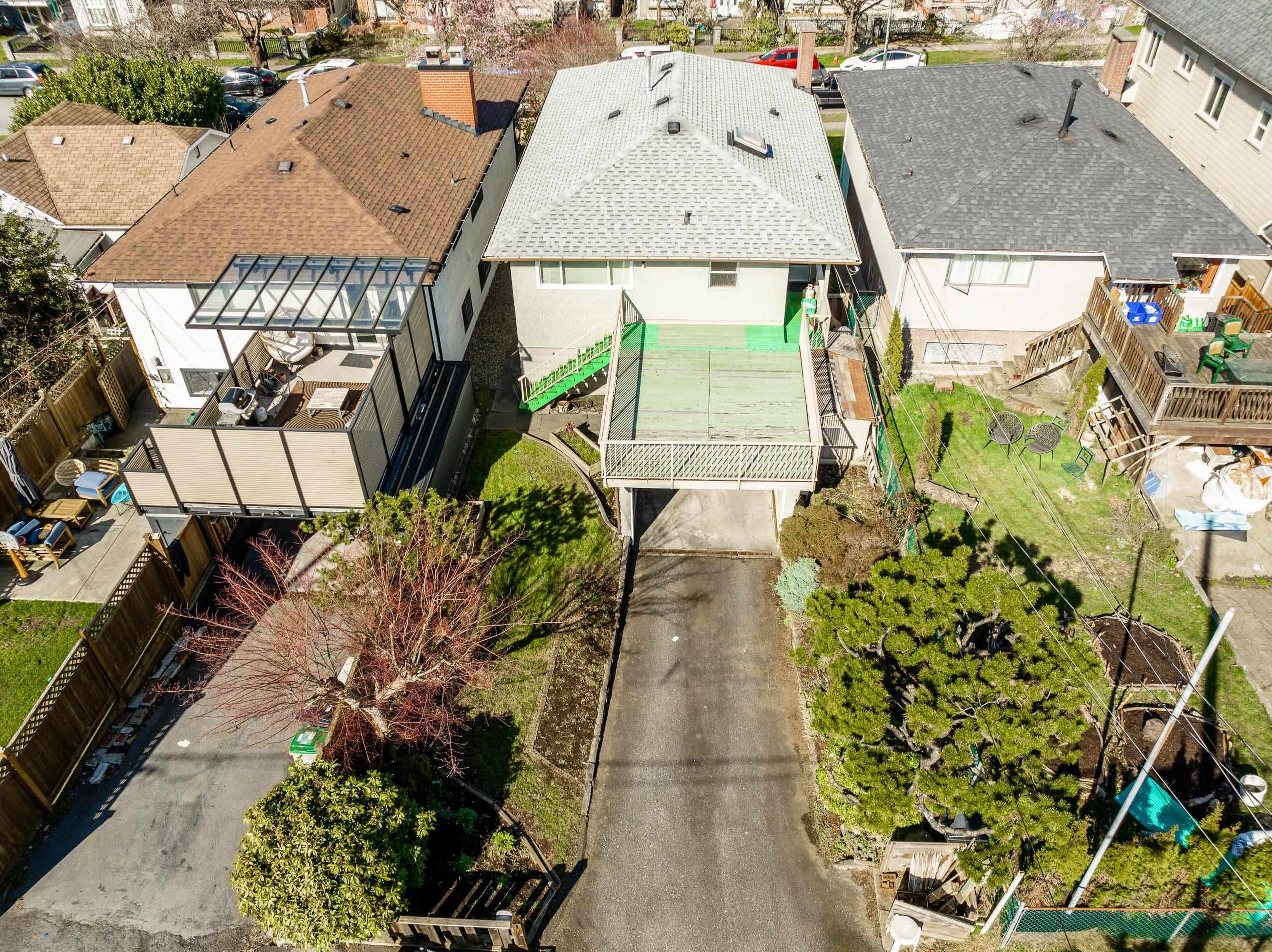 3180 3Rd Avenue E, Vancouver, BC