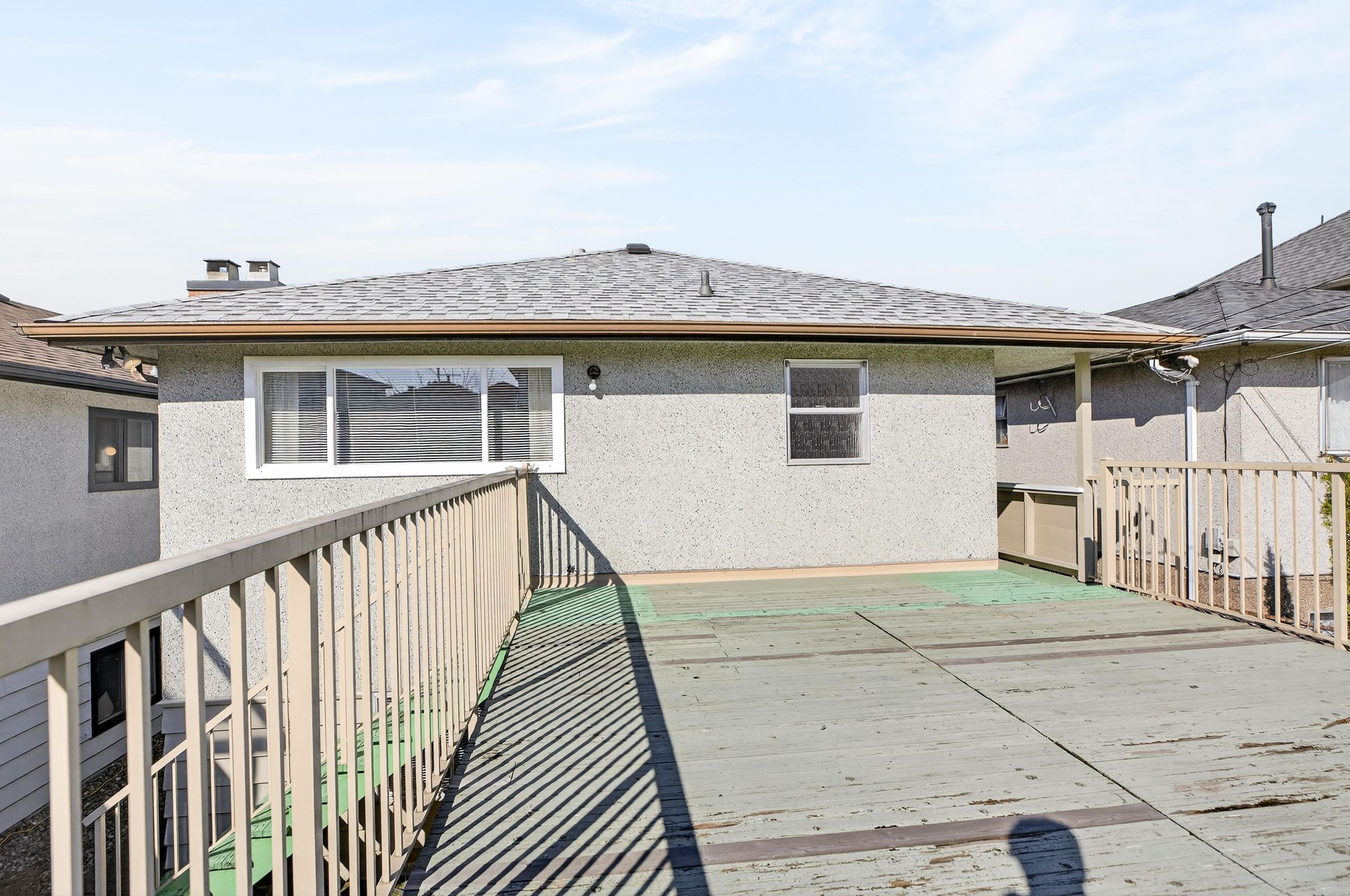 3180 3Rd Avenue E, Vancouver, BC