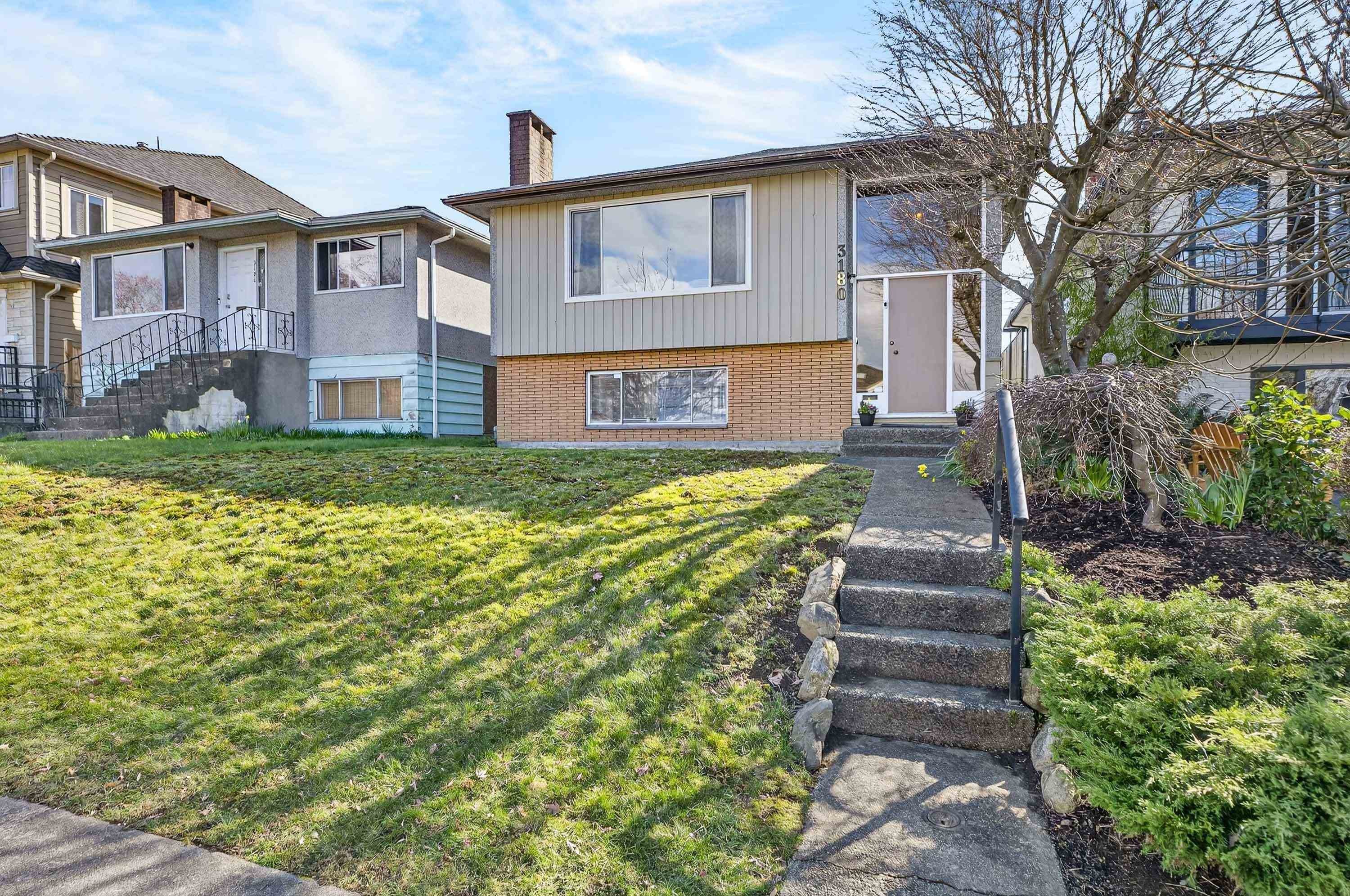 3180 3Rd Avenue E, Vancouver, BC
