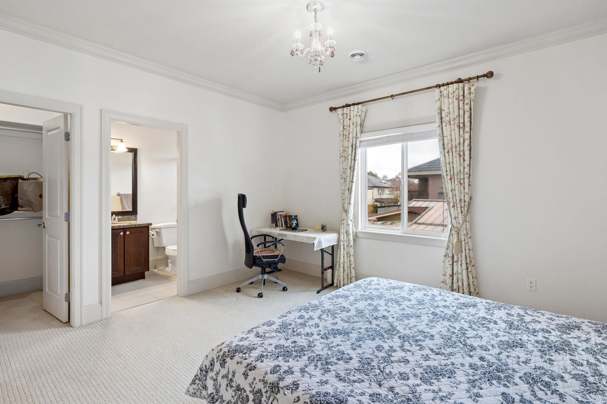 9551 Saunders Road, Richmond, BC