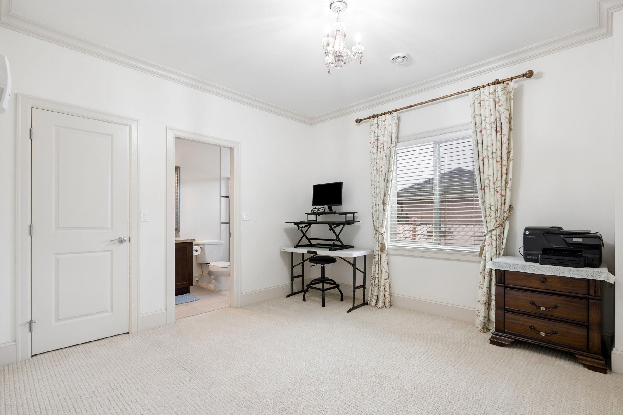 9551 Saunders Road, Richmond, BC