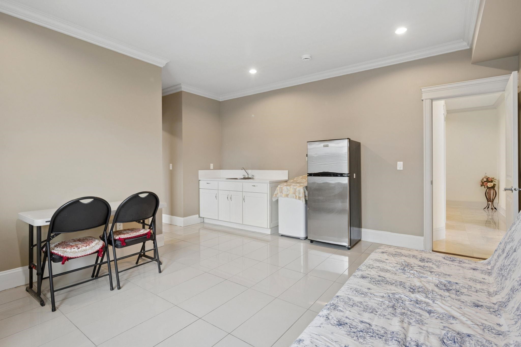 9551 Saunders Road, Richmond, BC