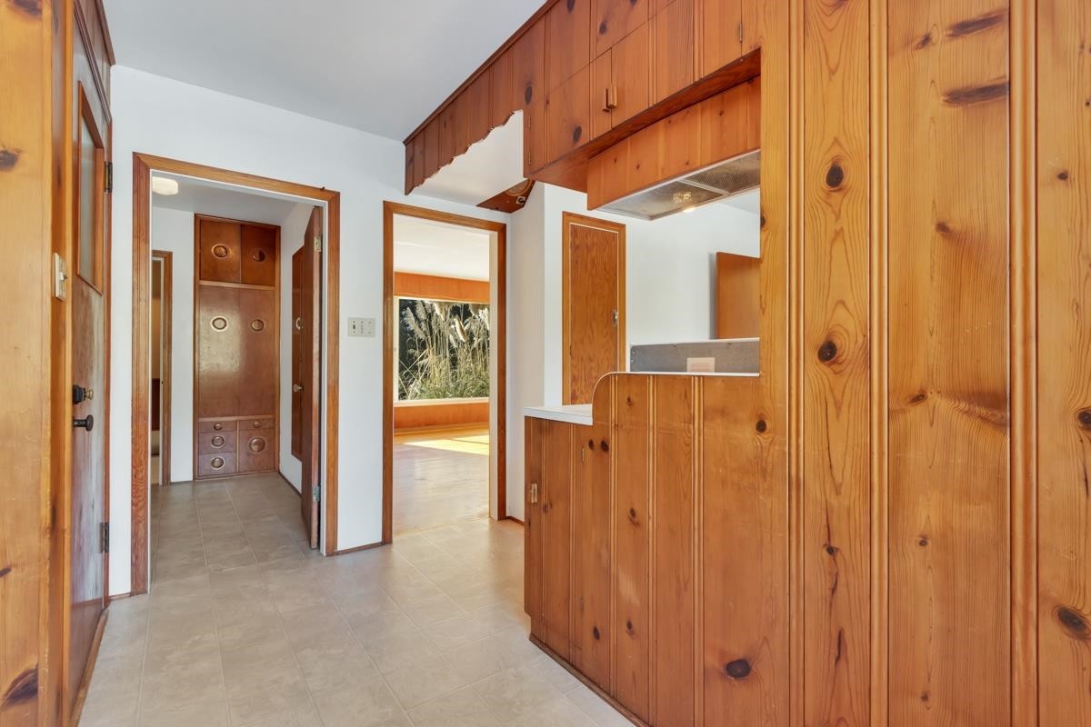 4386 Erwin Drive, West Vancouver, BC