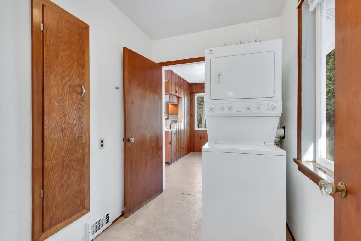 4386 Erwin Drive, West Vancouver, BC