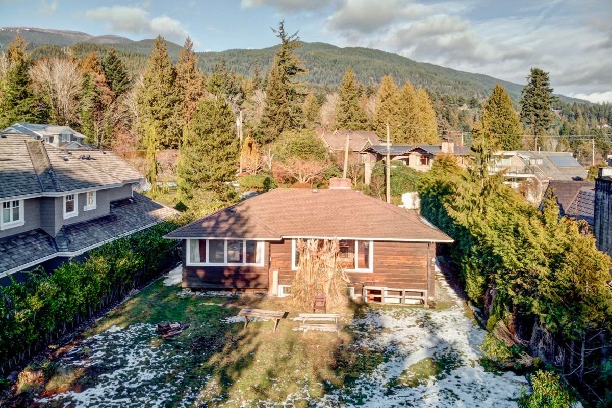 4386 Erwin Drive, West Vancouver, BC