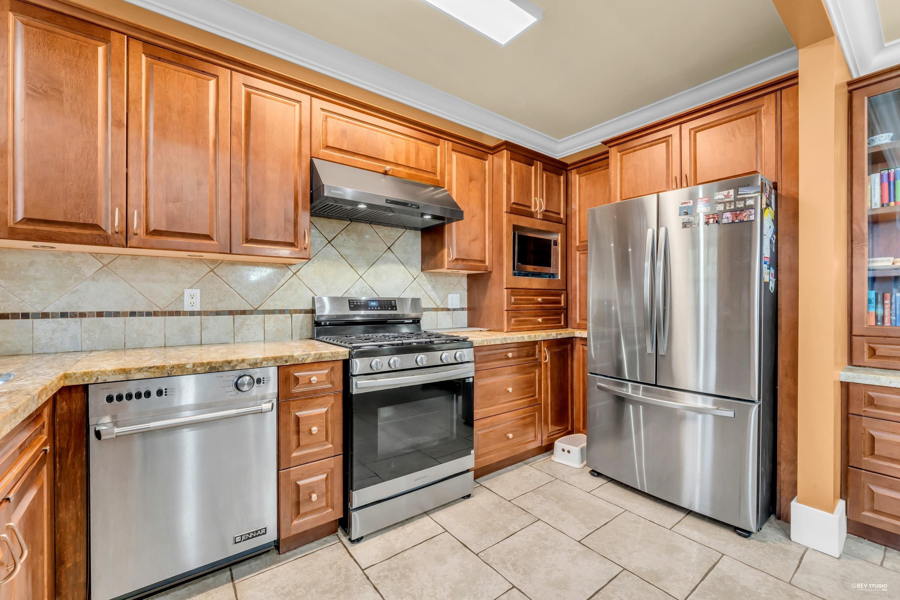 2139 22Nd Avenue W, Vancouver, BC