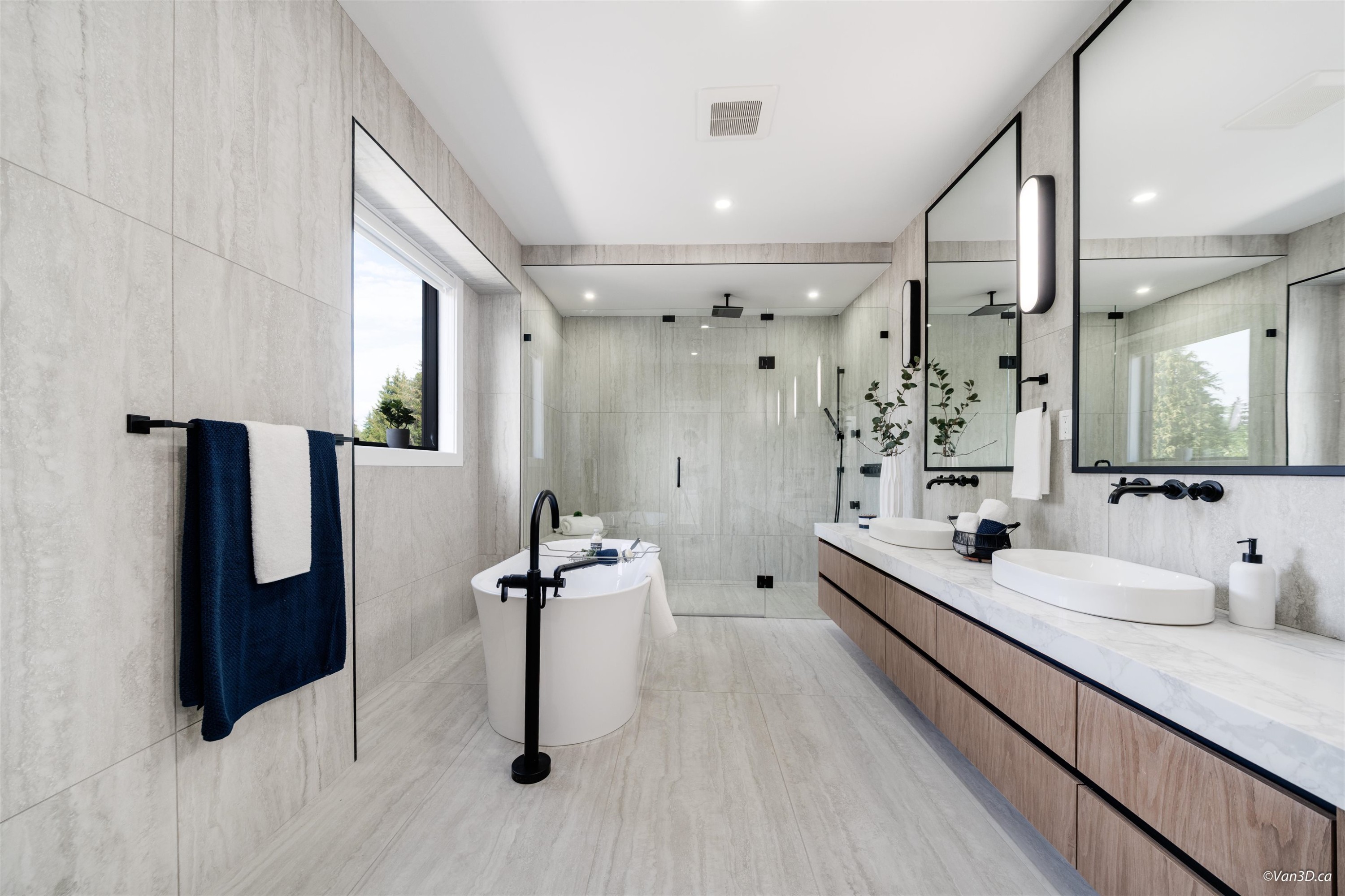 817 Cornell Avenue, Coquitlam, BC