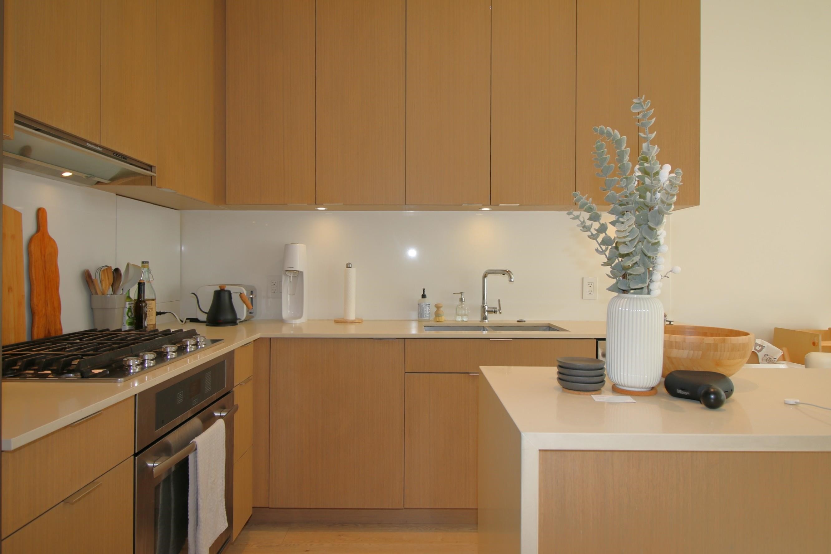 125 1St Avenue E, Vancouver, BC