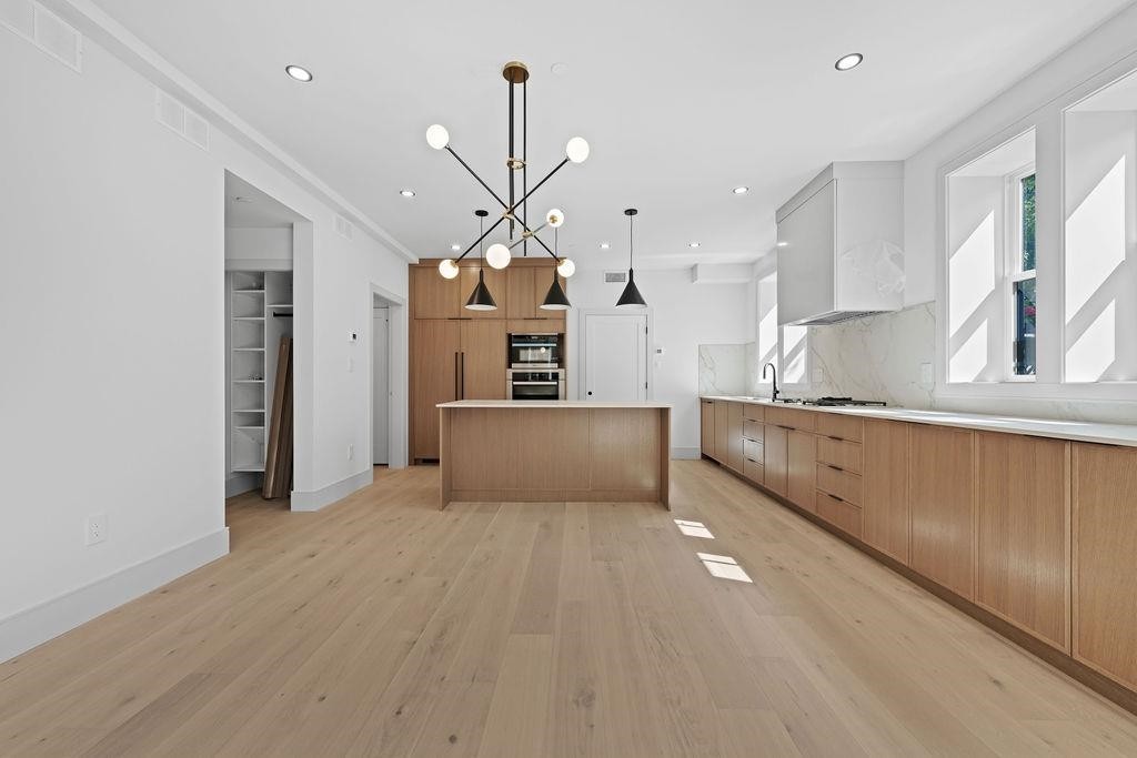 6851 Cypress Street, Vancouver, BC