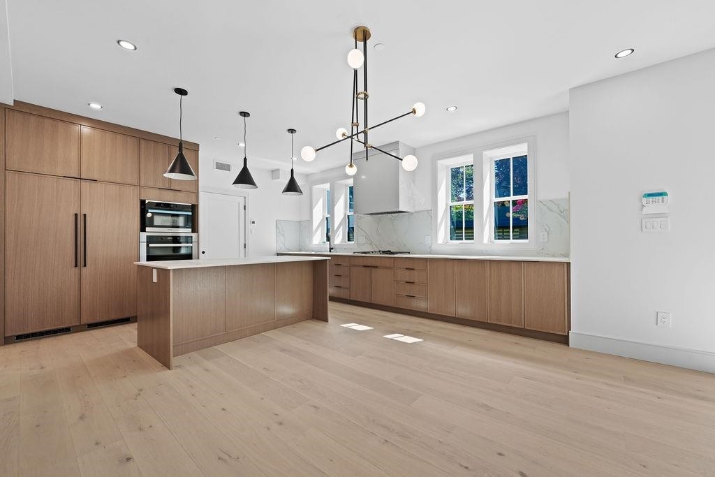 6851 Cypress Street, Vancouver, BC