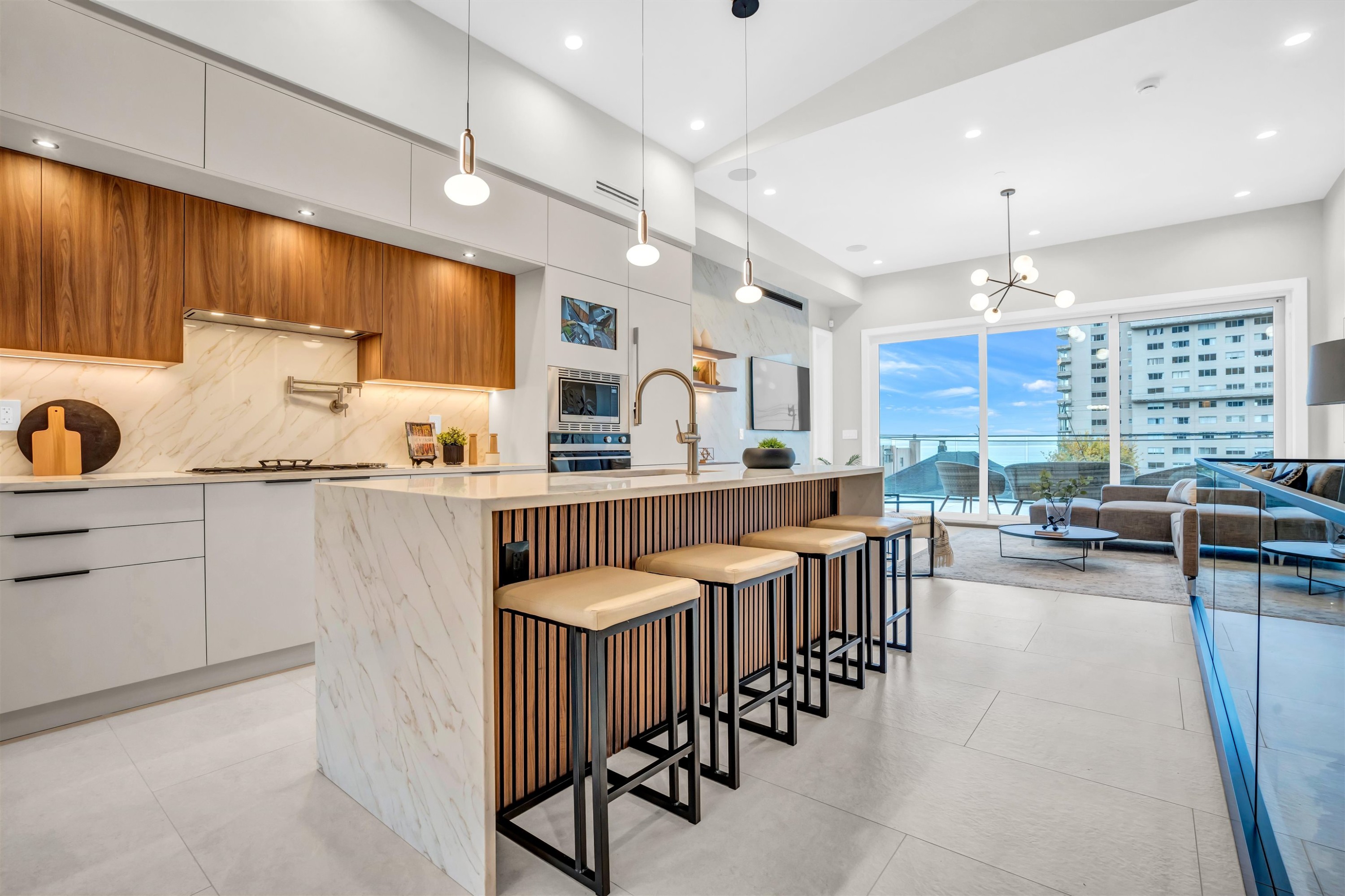 2380 Marine Drive, West Vancouver, BC
