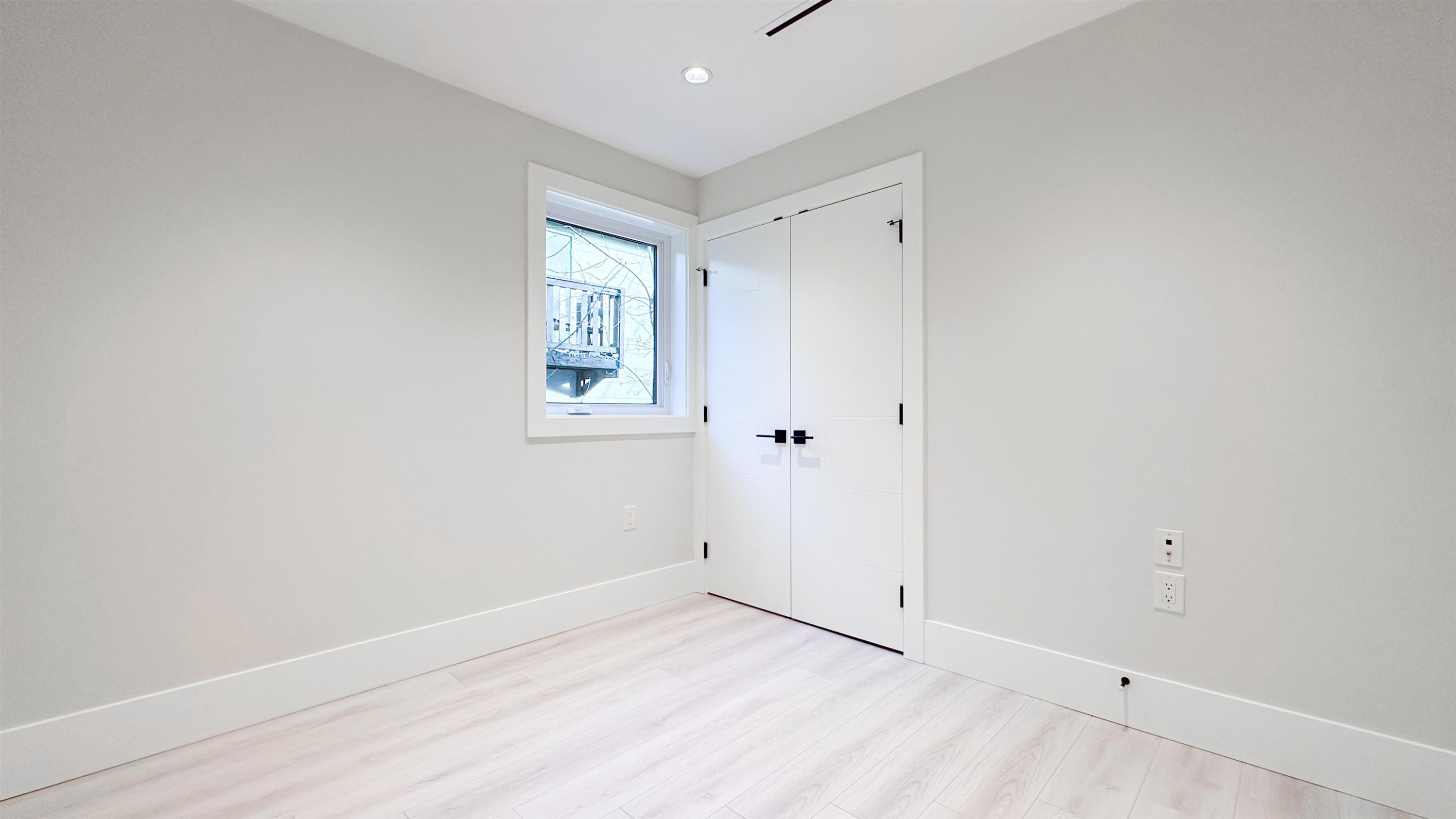 2373 7Th Avenue W, Vancouver, BC