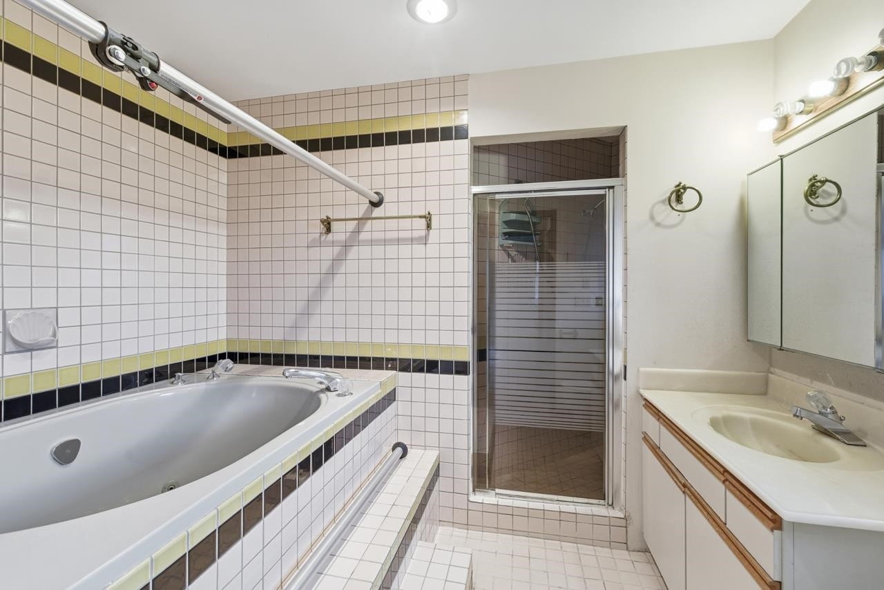 6709 Ash Street, Vancouver, BC