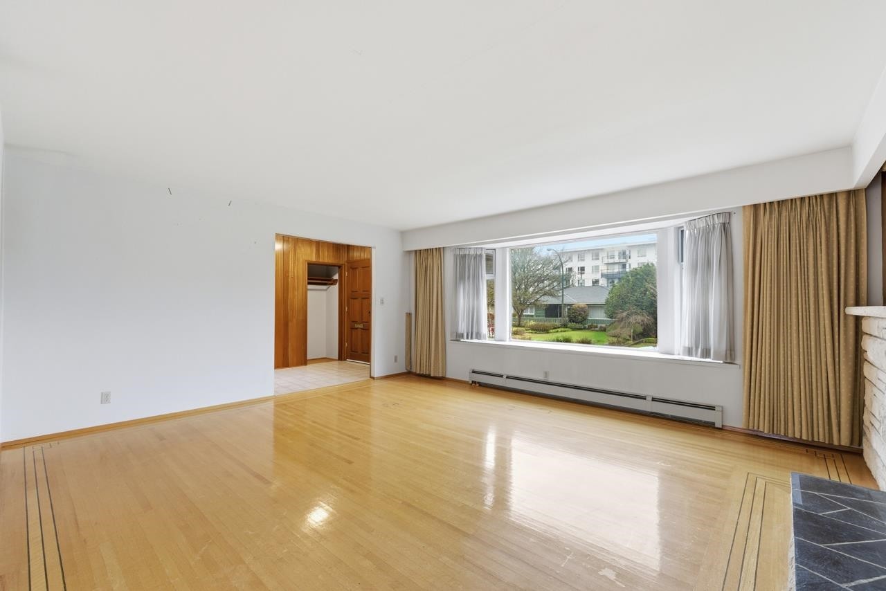 6709 Ash Street, Vancouver, BC