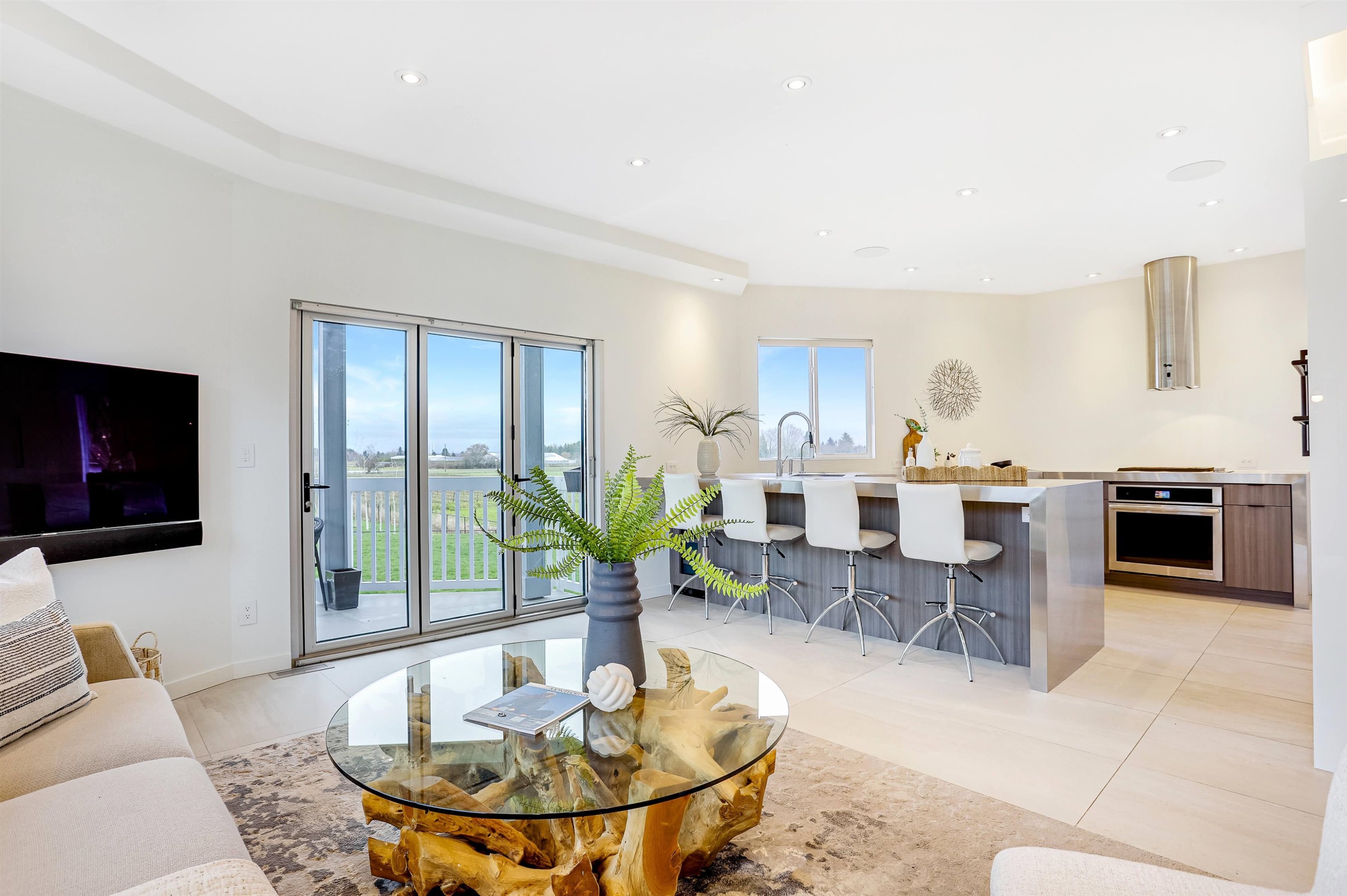 6371 London Road, Richmond, BC