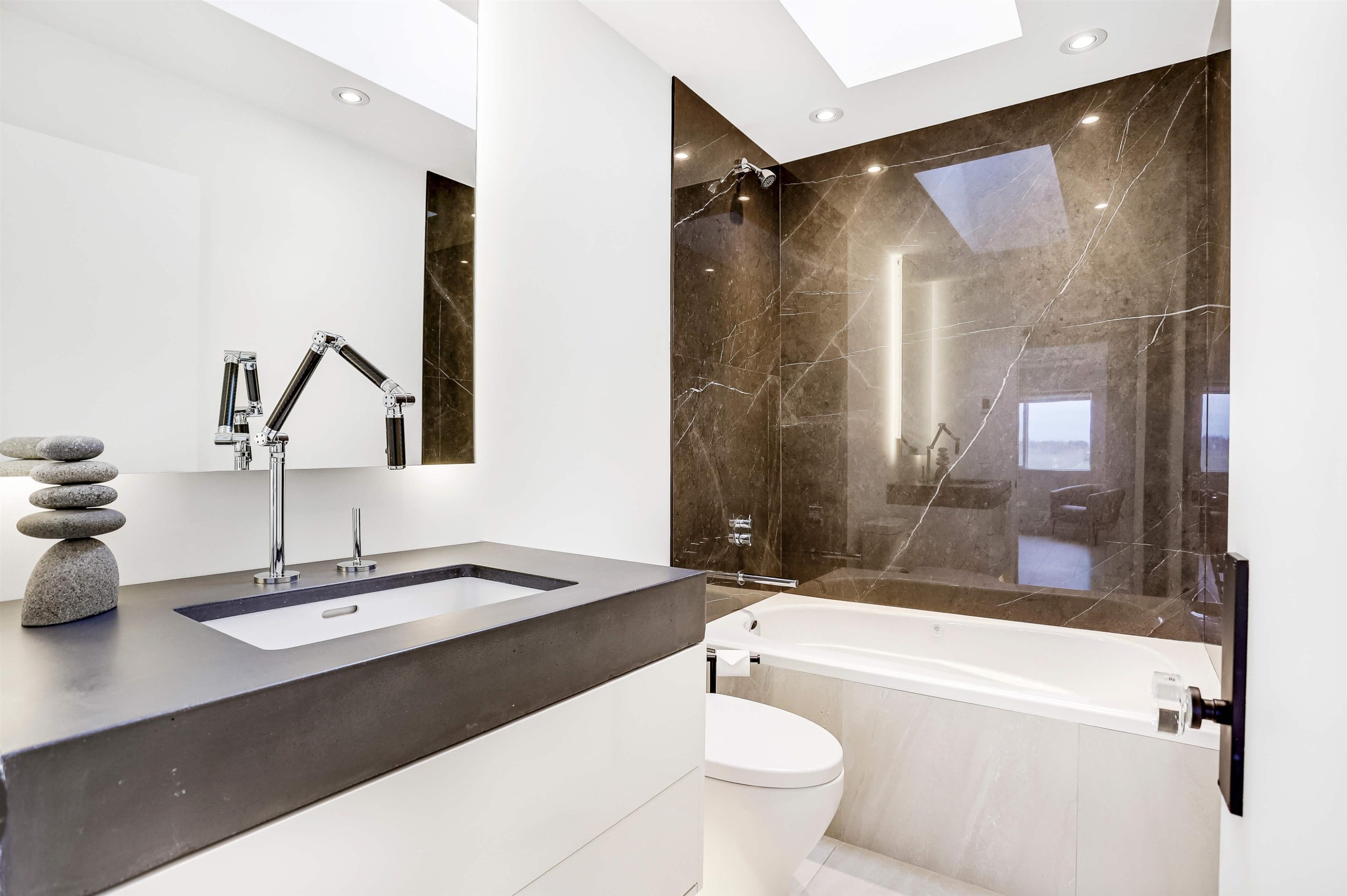 6371 London Road, Richmond, BC