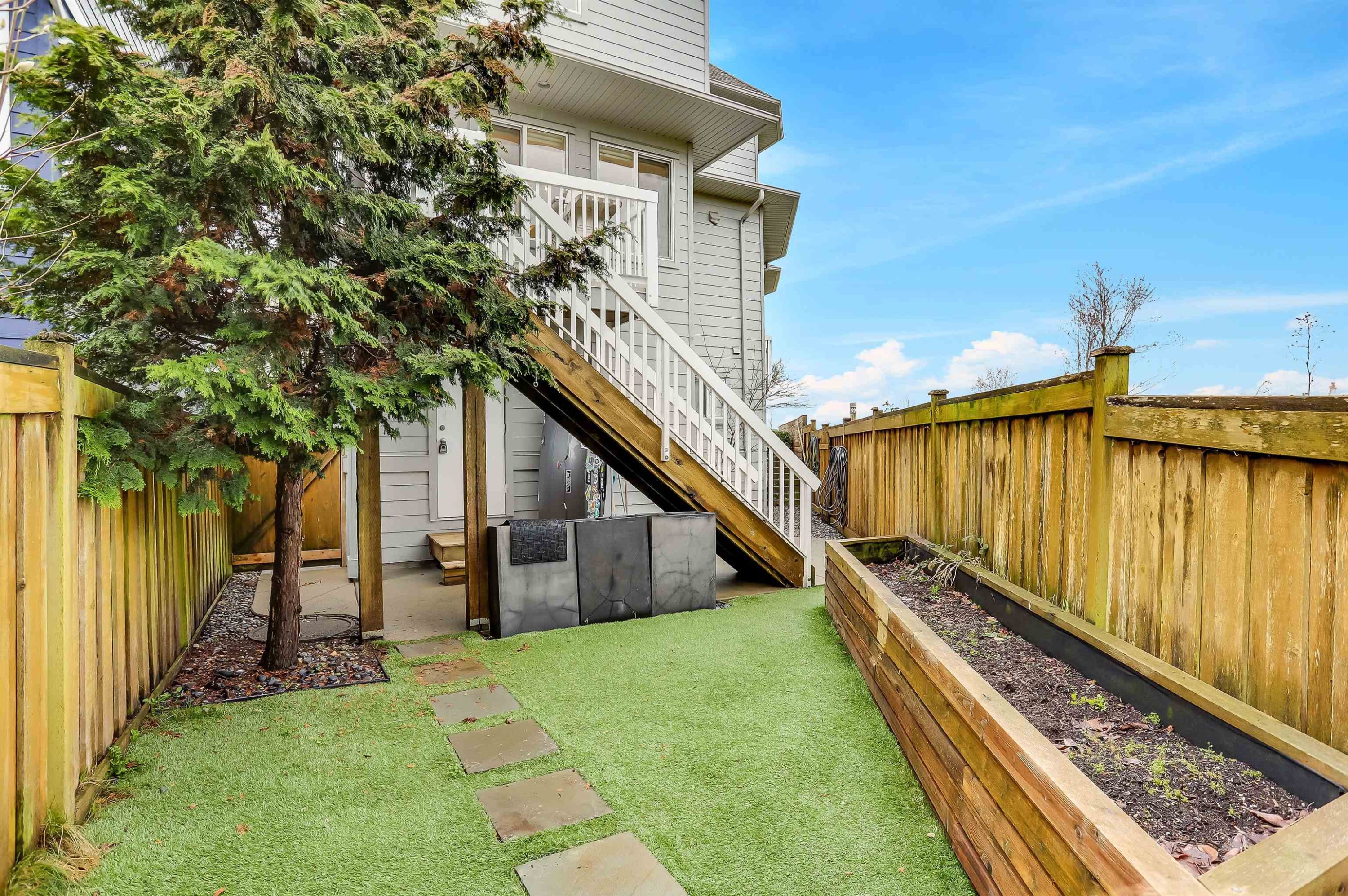 6371 London Road, Richmond, BC