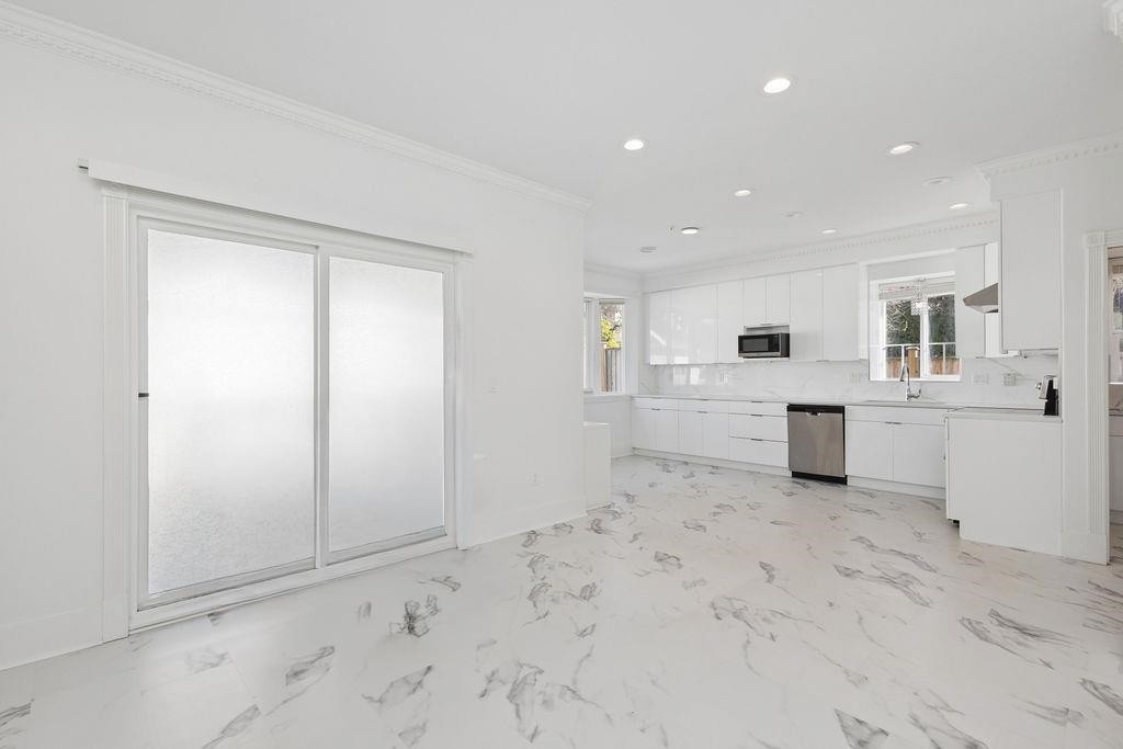 2709 37Th Avenue W, Vancouver, BC