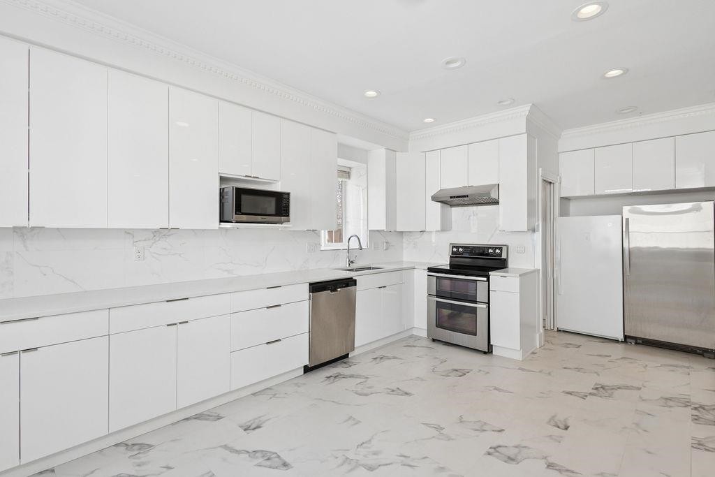 2709 37Th Avenue W, Vancouver, BC