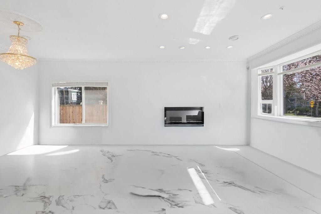 2709 37Th Avenue W, Vancouver, BC