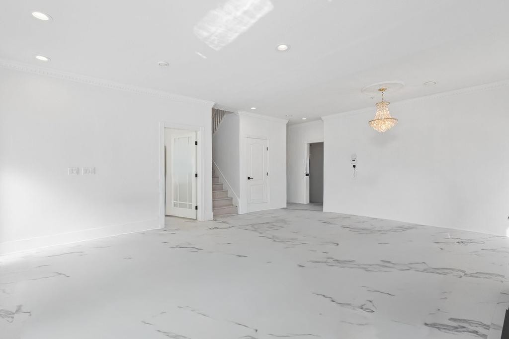 2709 37Th Avenue W, Vancouver, BC