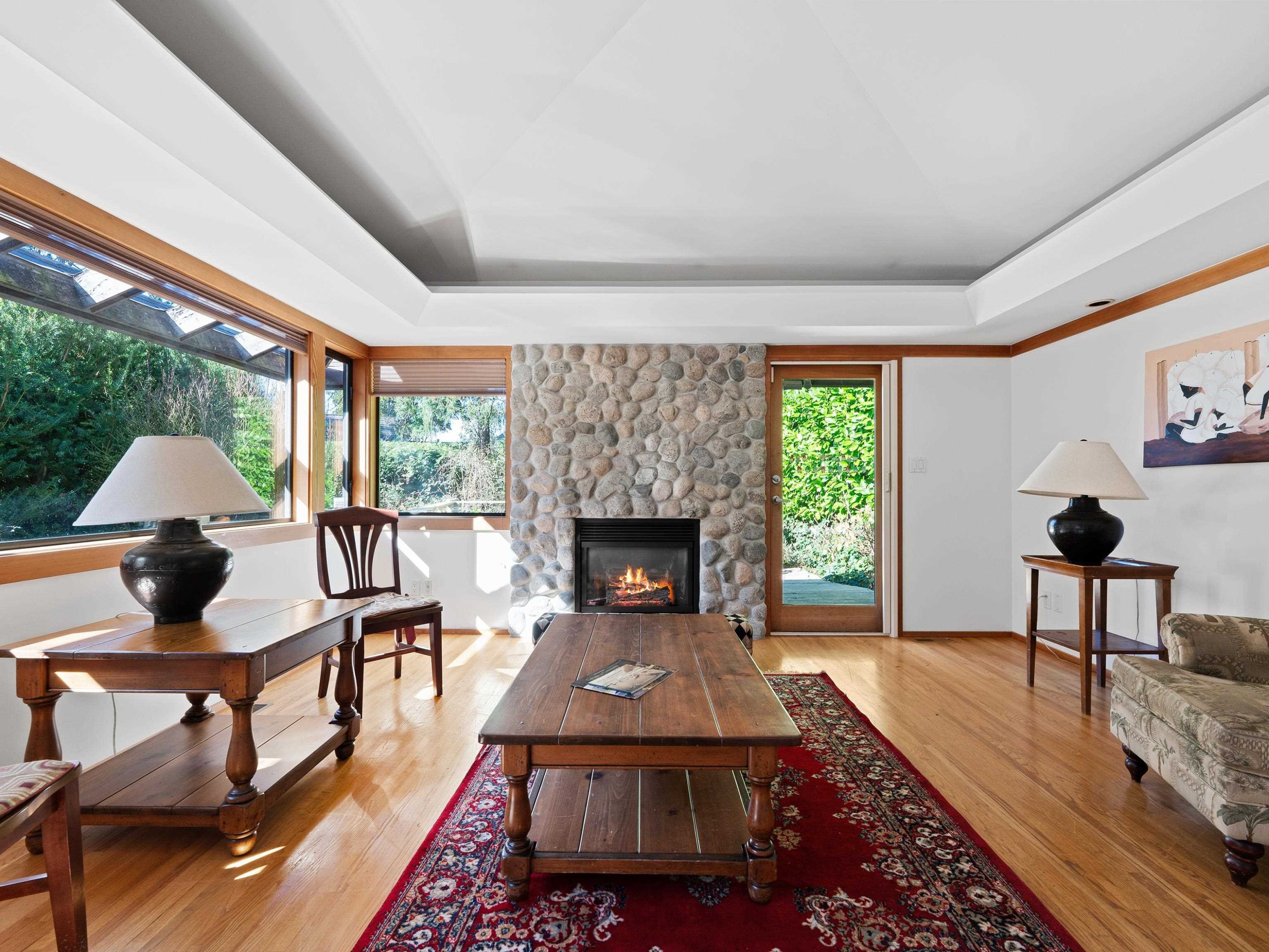 4341 Erwin Drive, West Vancouver, BC