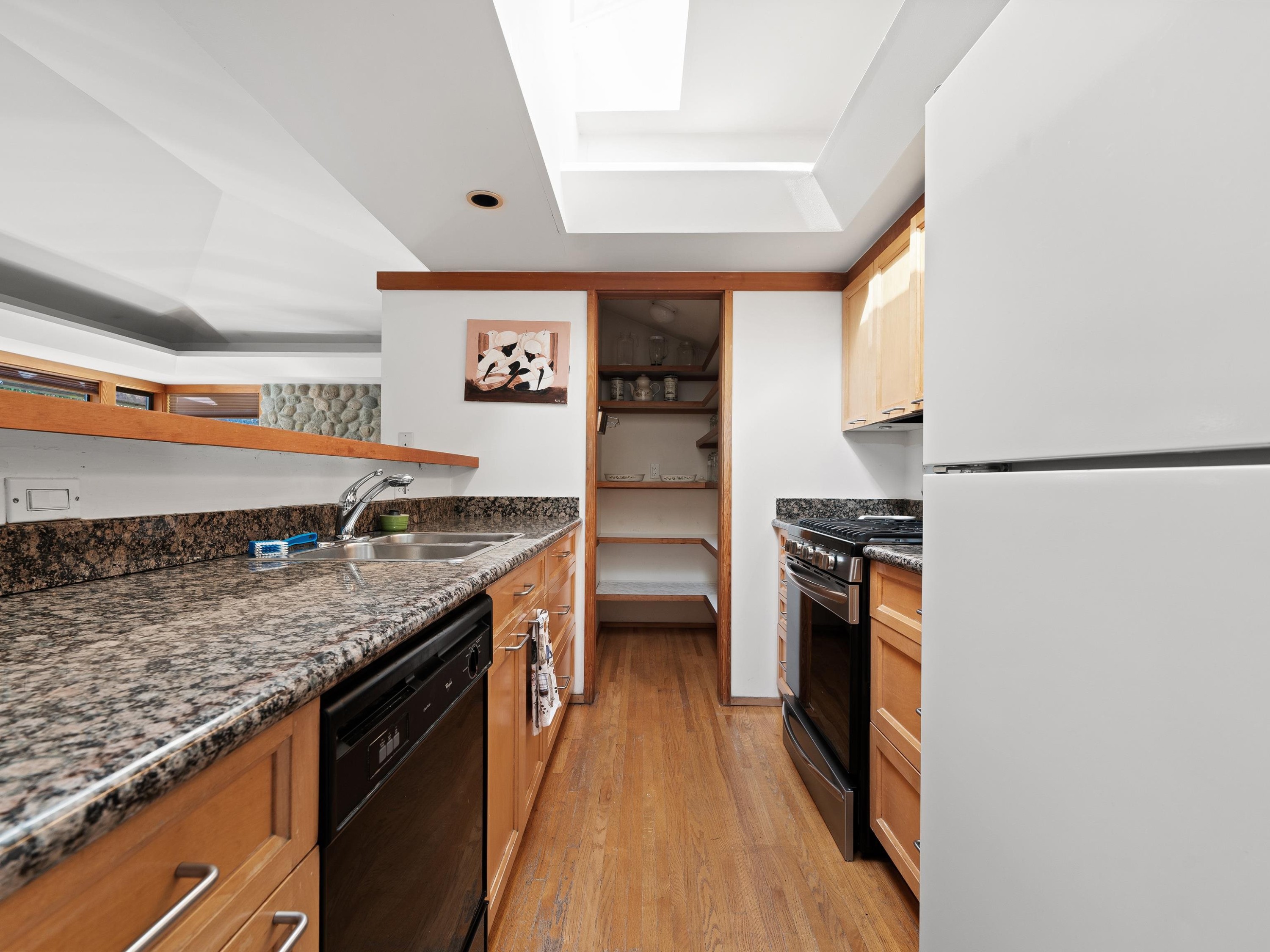 4341 Erwin Drive, West Vancouver, BC