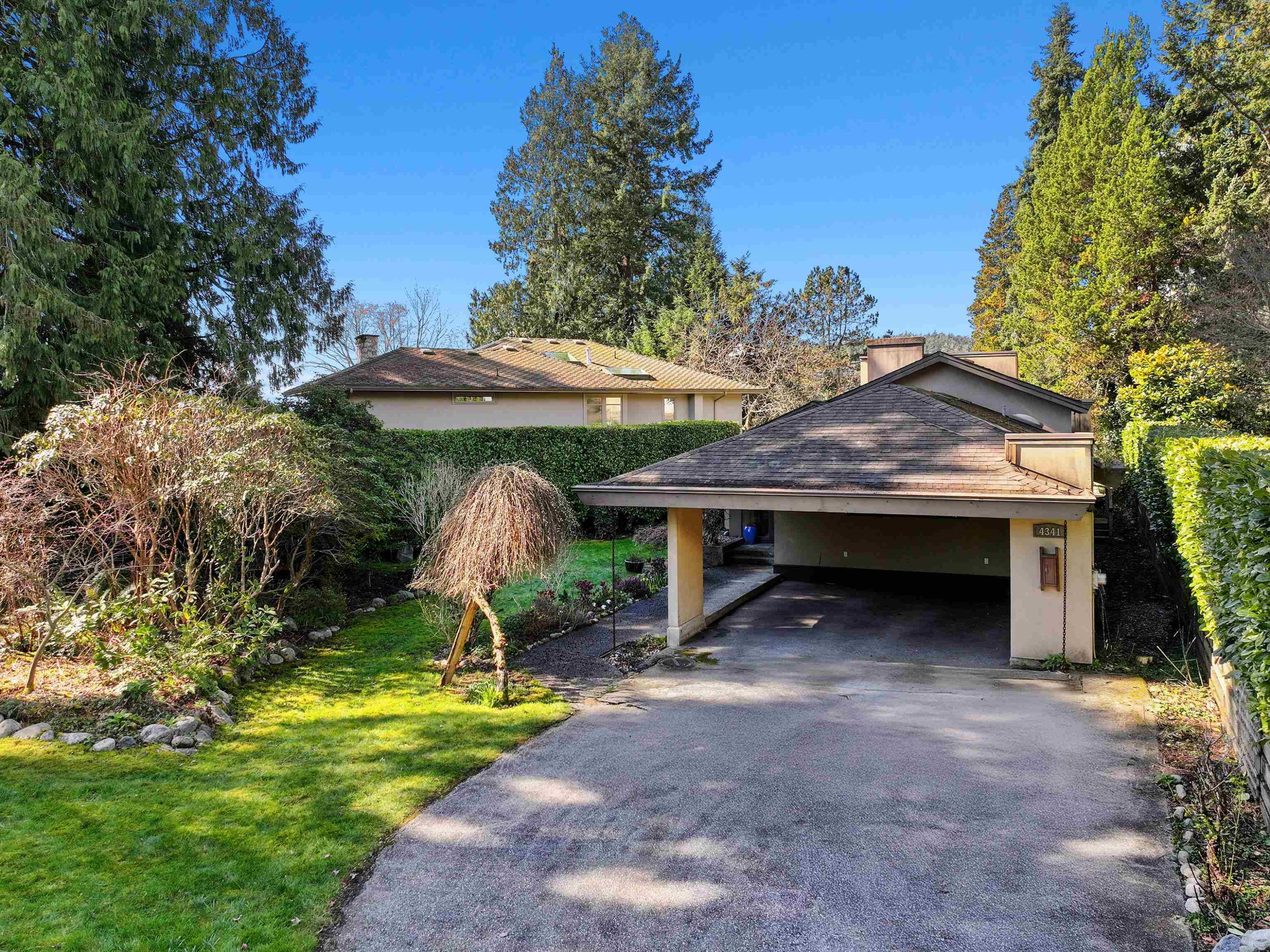 4341 Erwin Drive, West Vancouver, BC