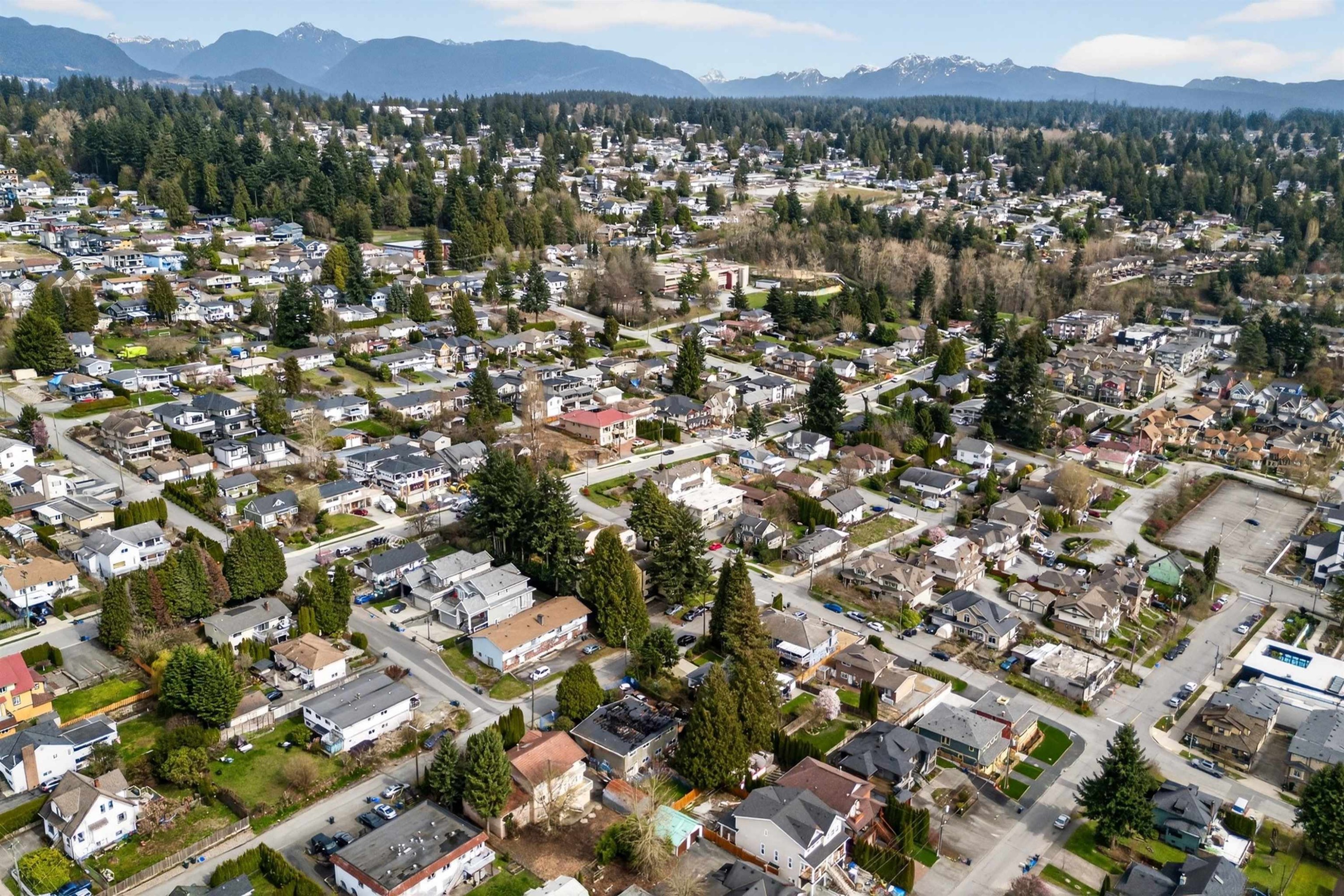 1114 Hachey Avenue, Coquitlam, BC