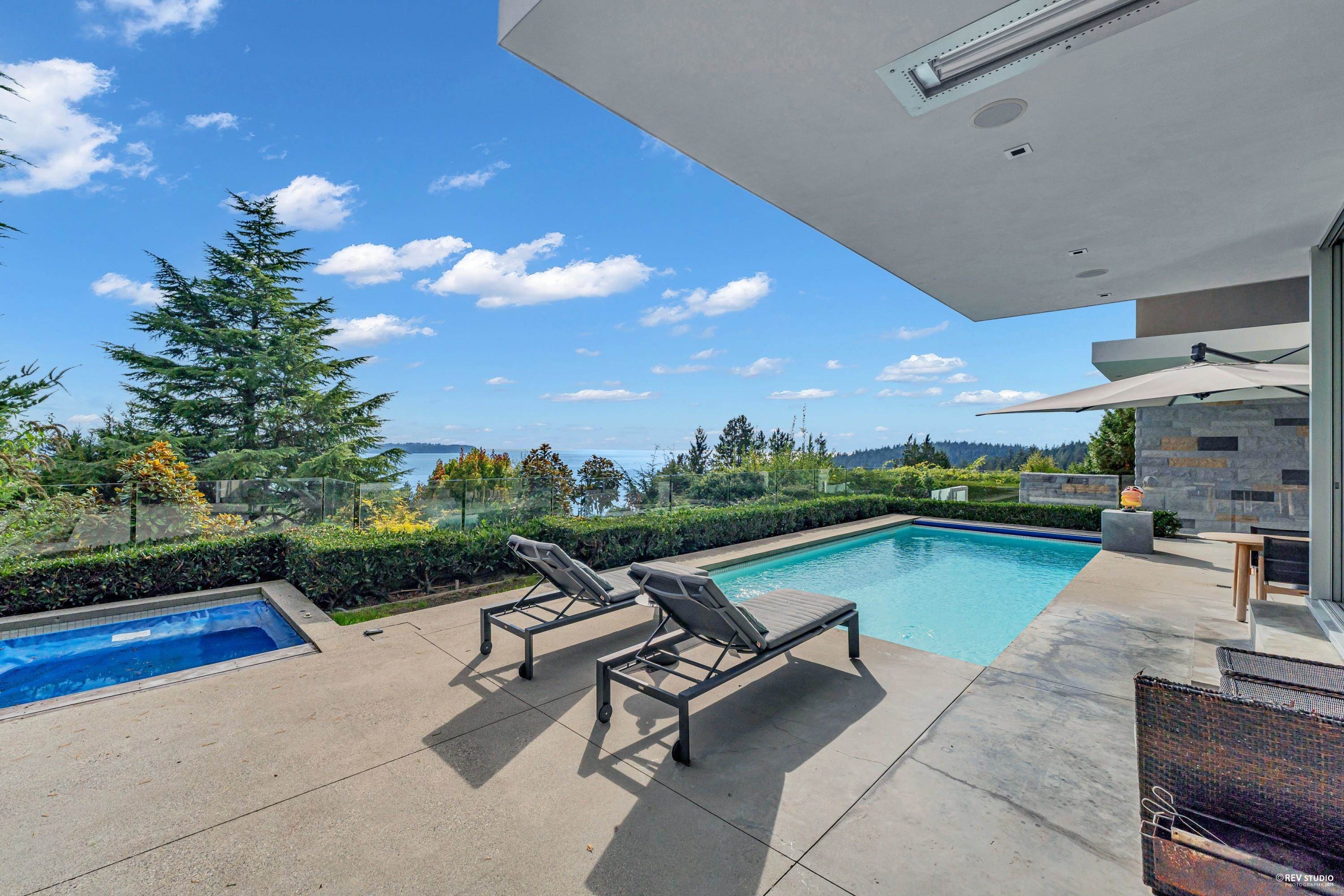 4313 Rockridge Road, West Vancouver, BC