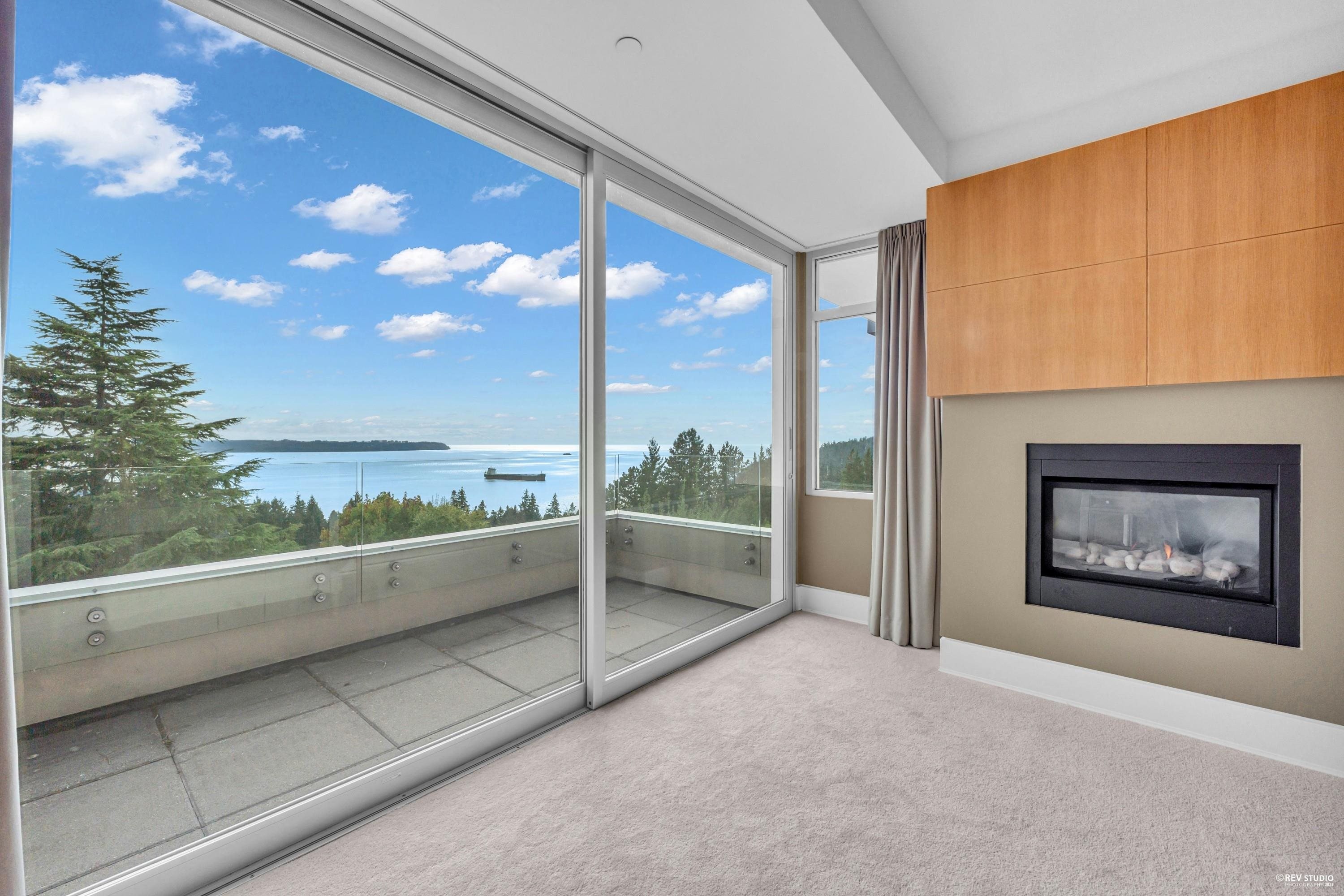 4313 Rockridge Road, West Vancouver, BC