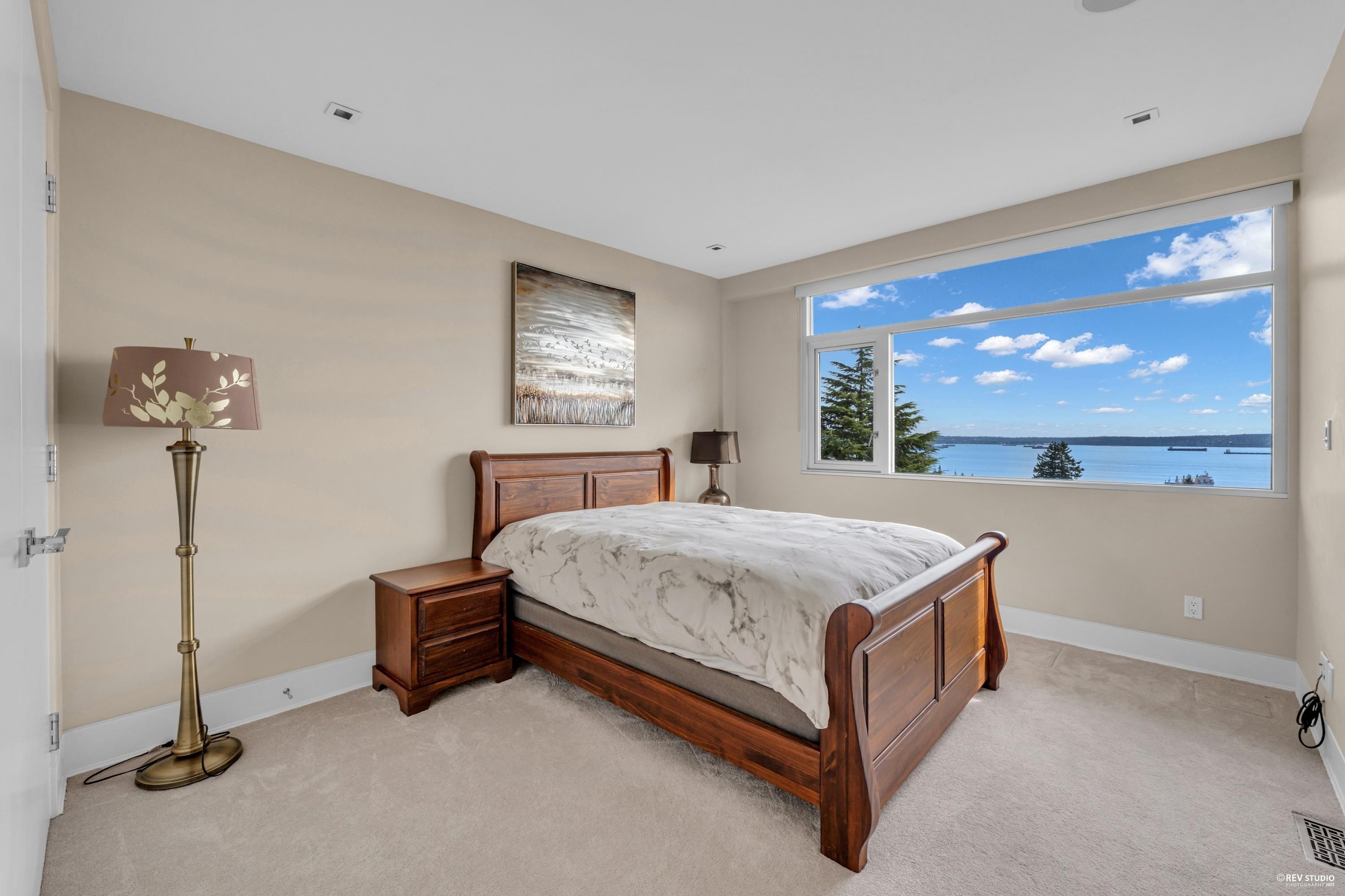 4313 Rockridge Road, West Vancouver, BC