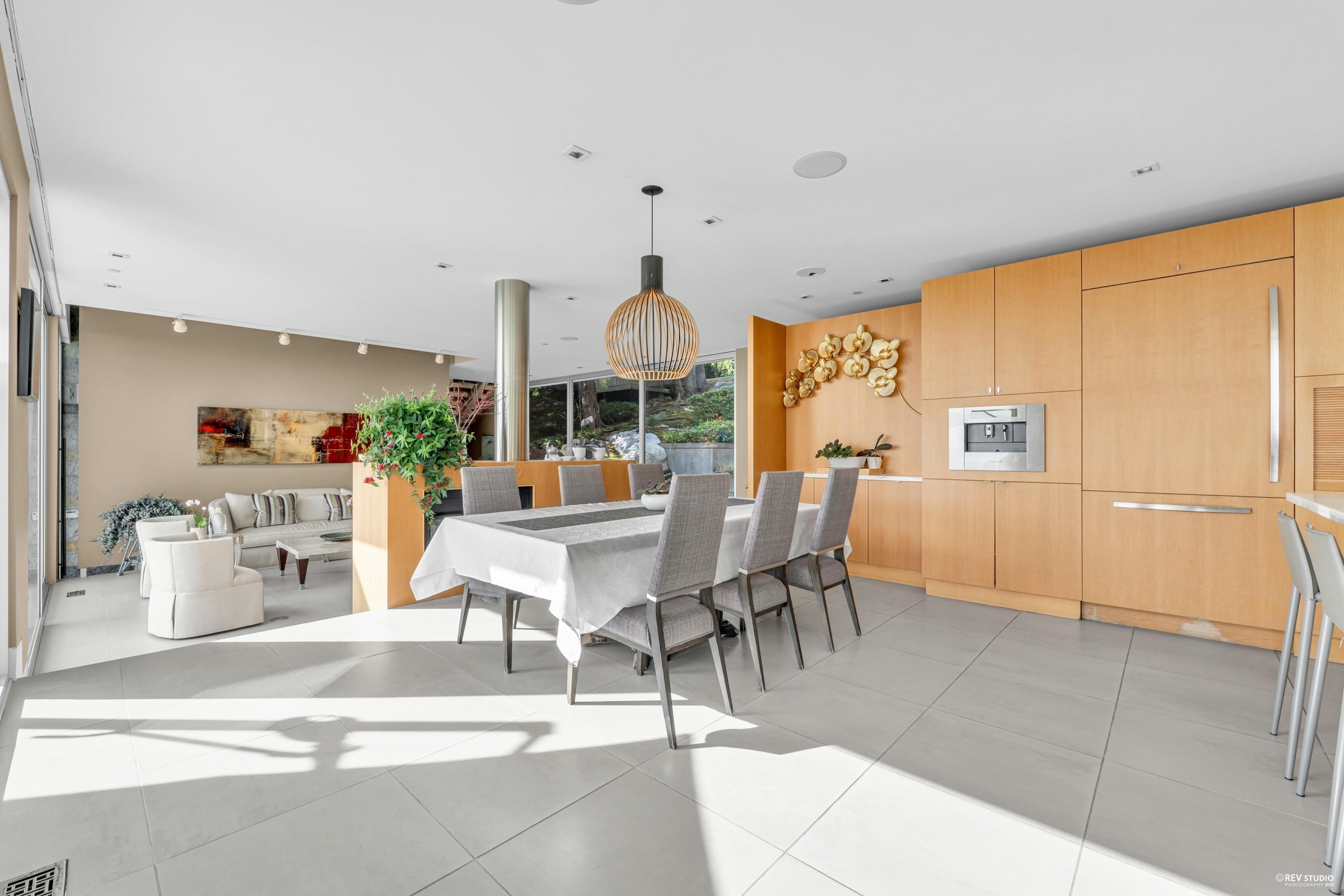 4313 Rockridge Road, West Vancouver, BC