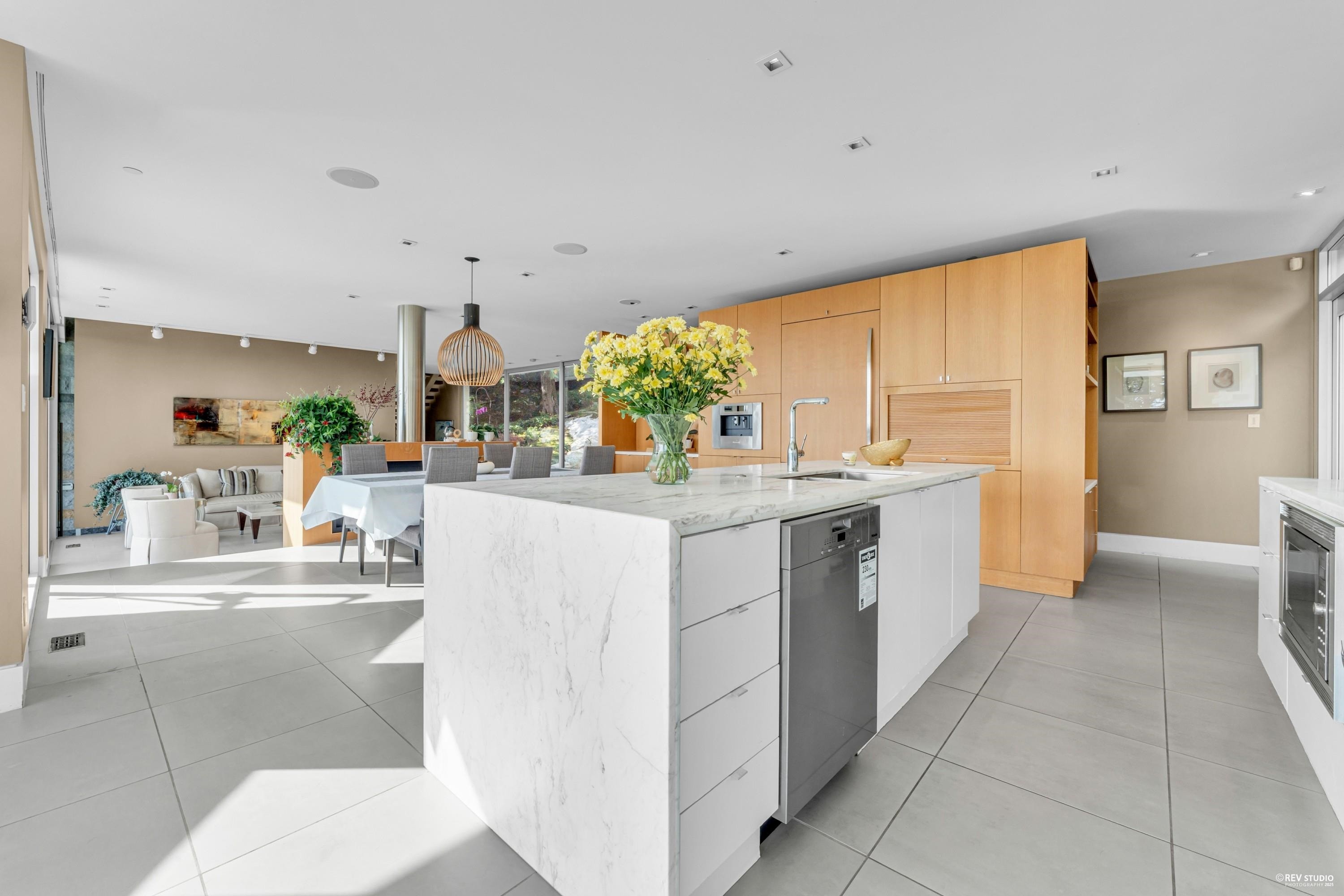 4313 Rockridge Road, West Vancouver, BC