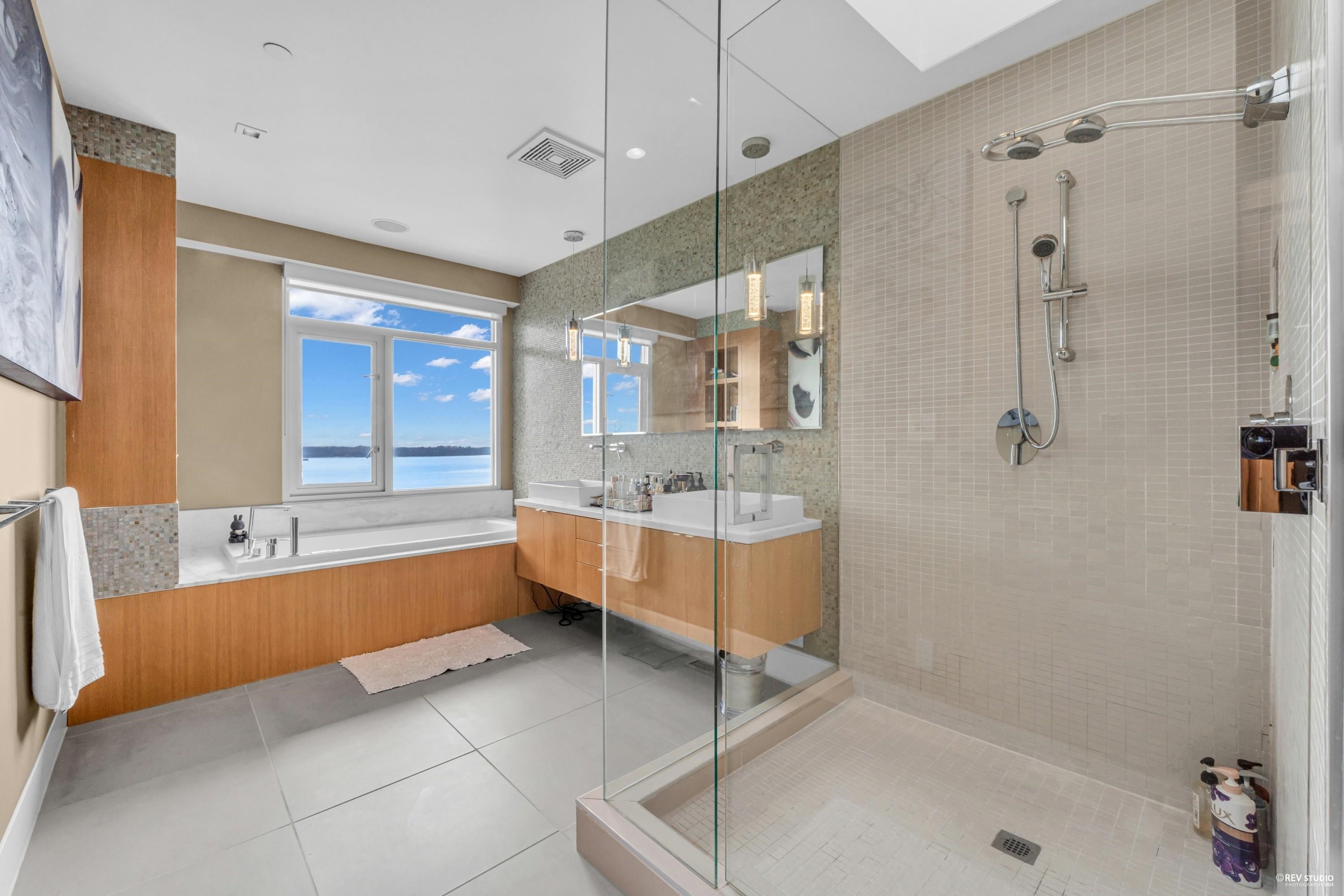 4313 Rockridge Road, West Vancouver, BC