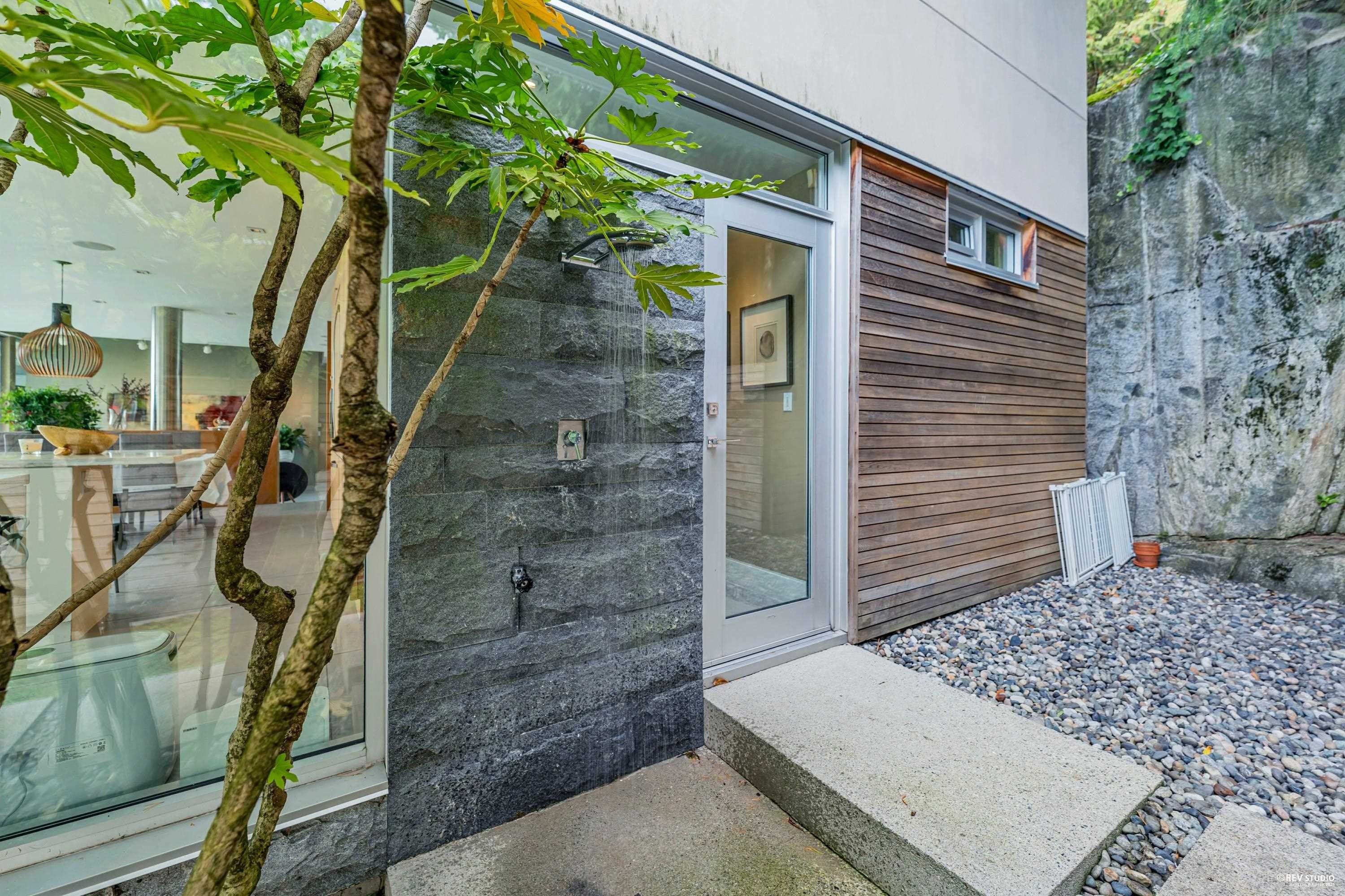 4313 Rockridge Road, West Vancouver, BC