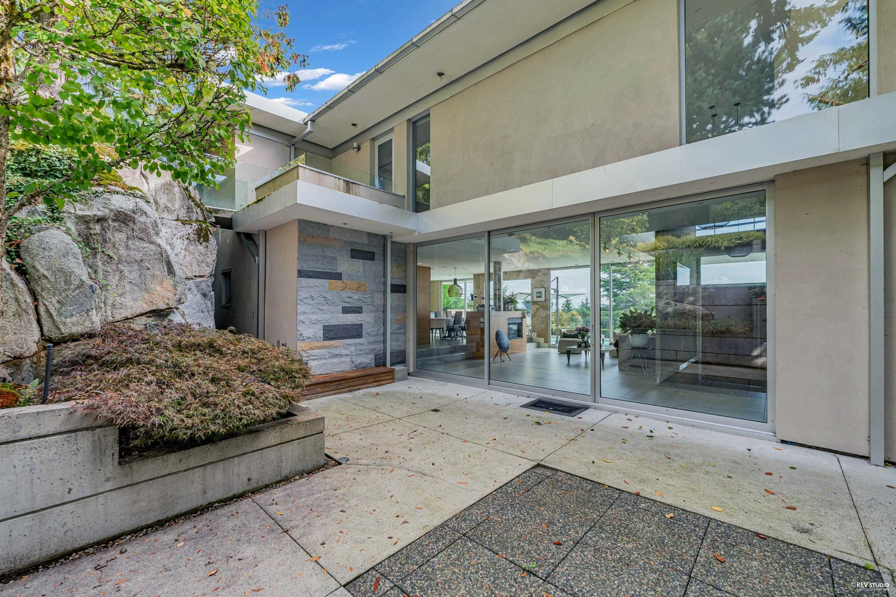 4313 Rockridge Road, West Vancouver, BC