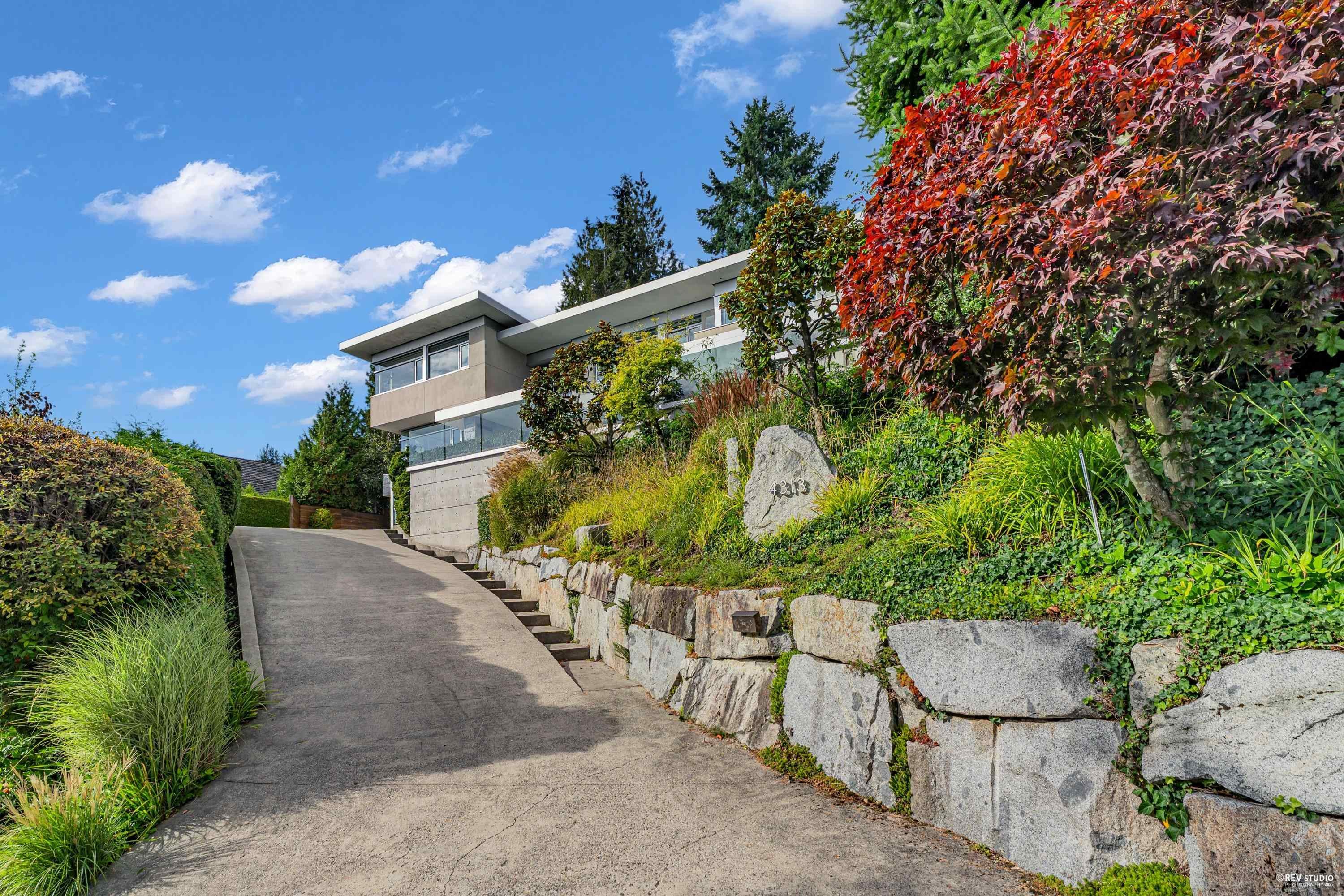 4313 Rockridge Road, West Vancouver, BC