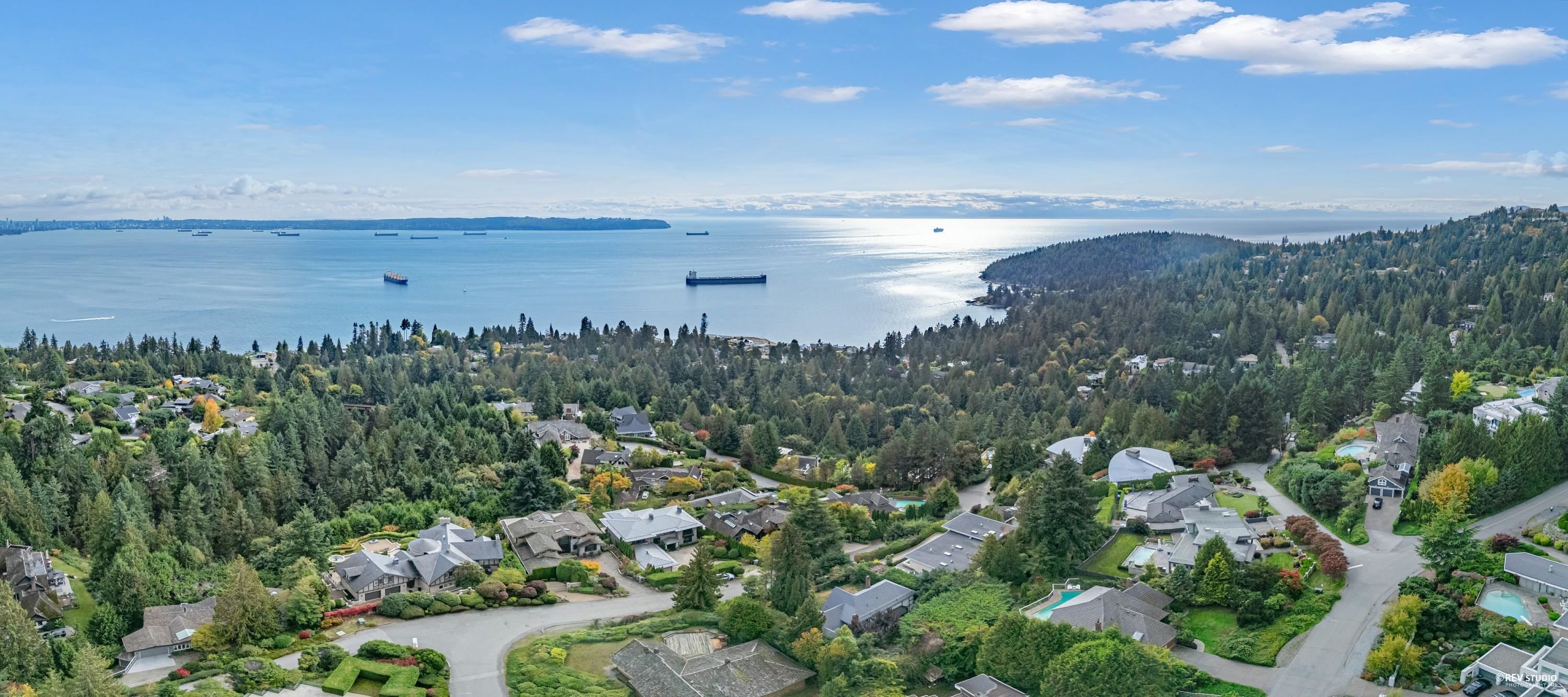 4313 Rockridge Road, West Vancouver, BC