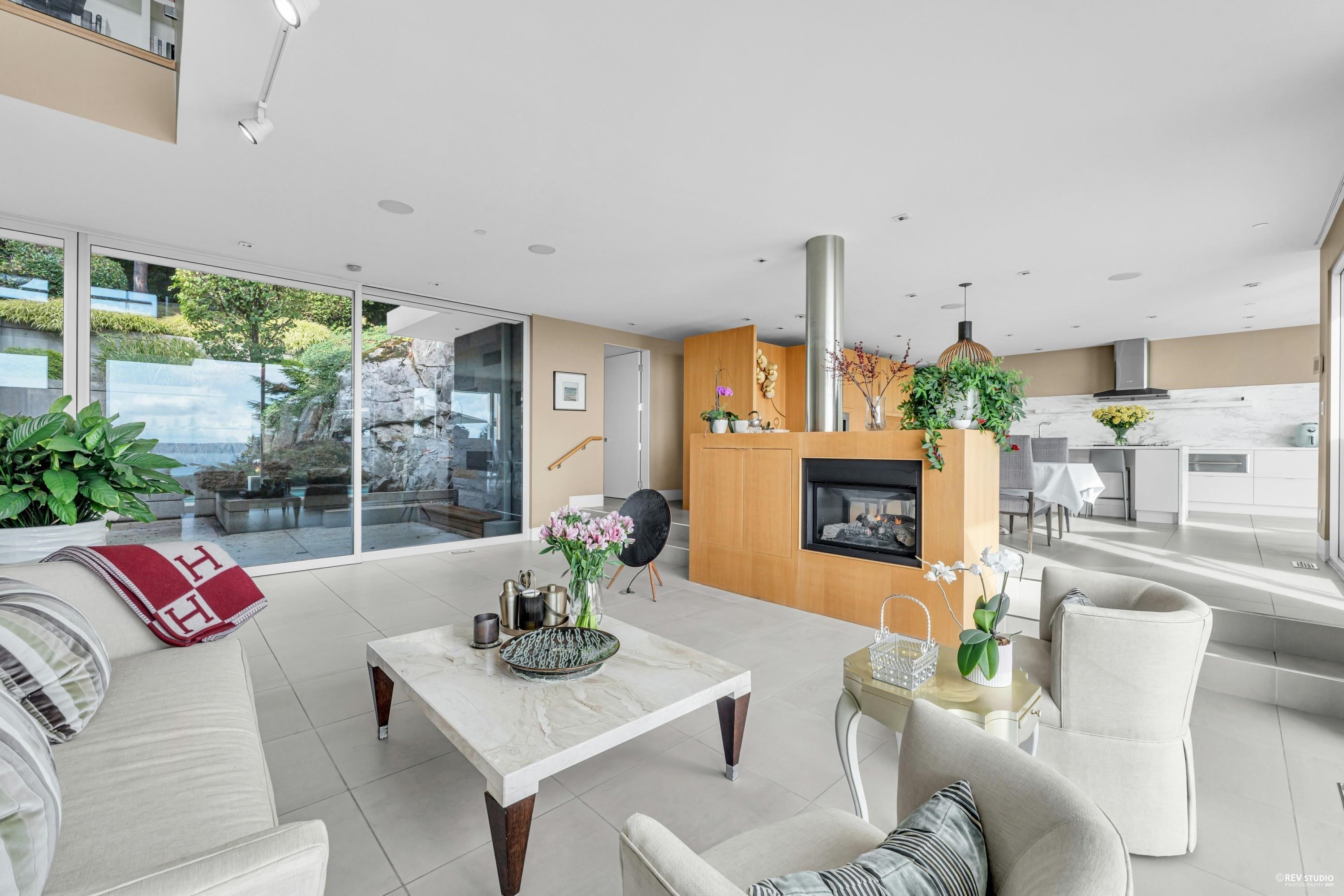 4313 Rockridge Road, West Vancouver, BC