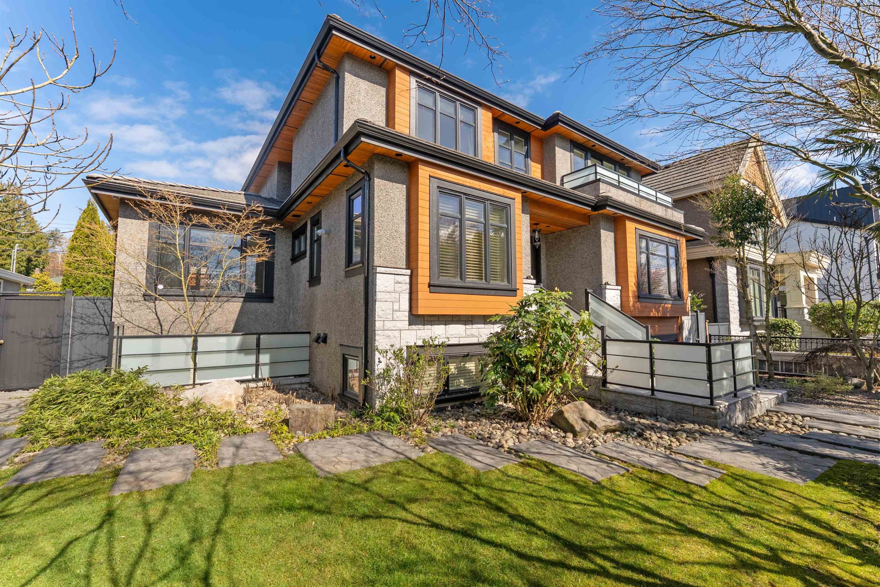 1041 58Th Avenue W, Vancouver, BC
