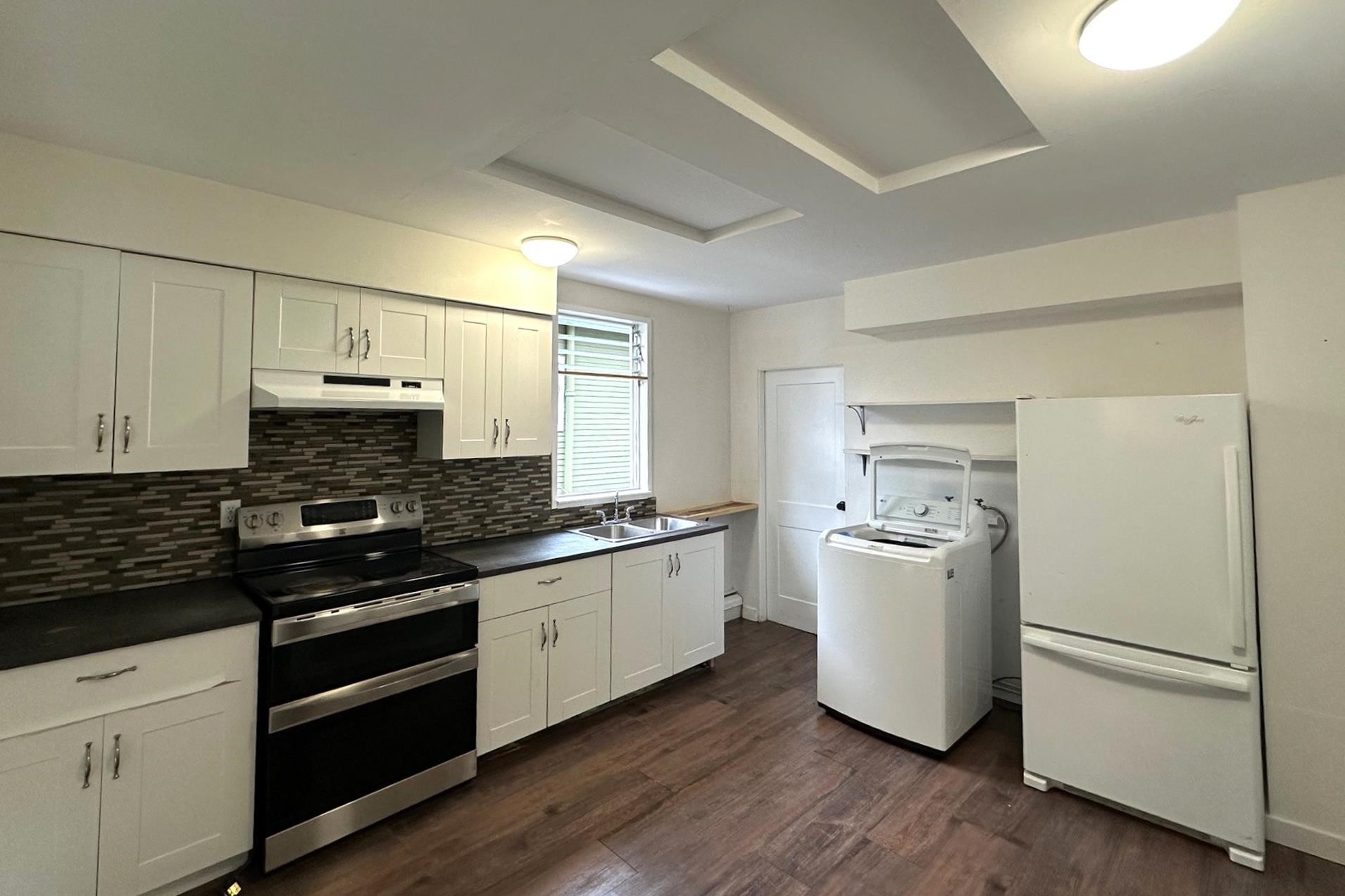 164 10Th Street E, North Vancouver, BC