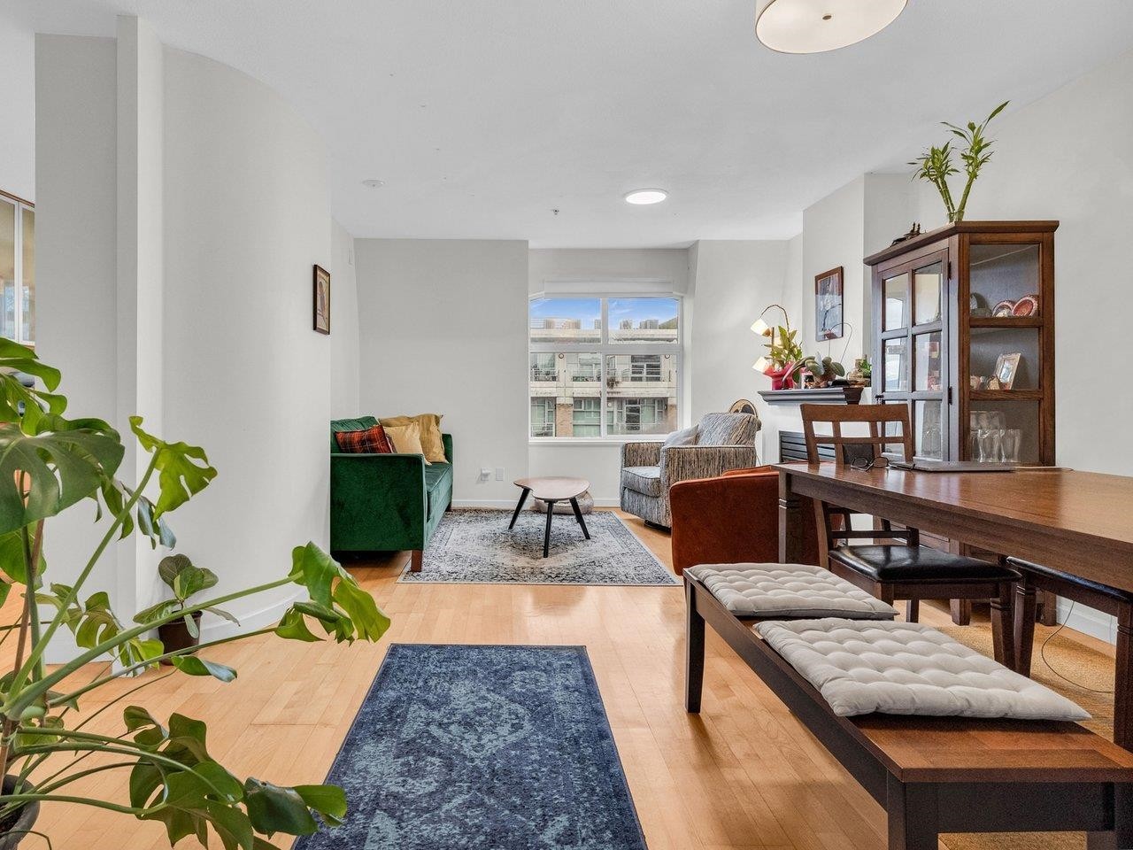 102-3349 Dunbar Street, Vancouver, BC