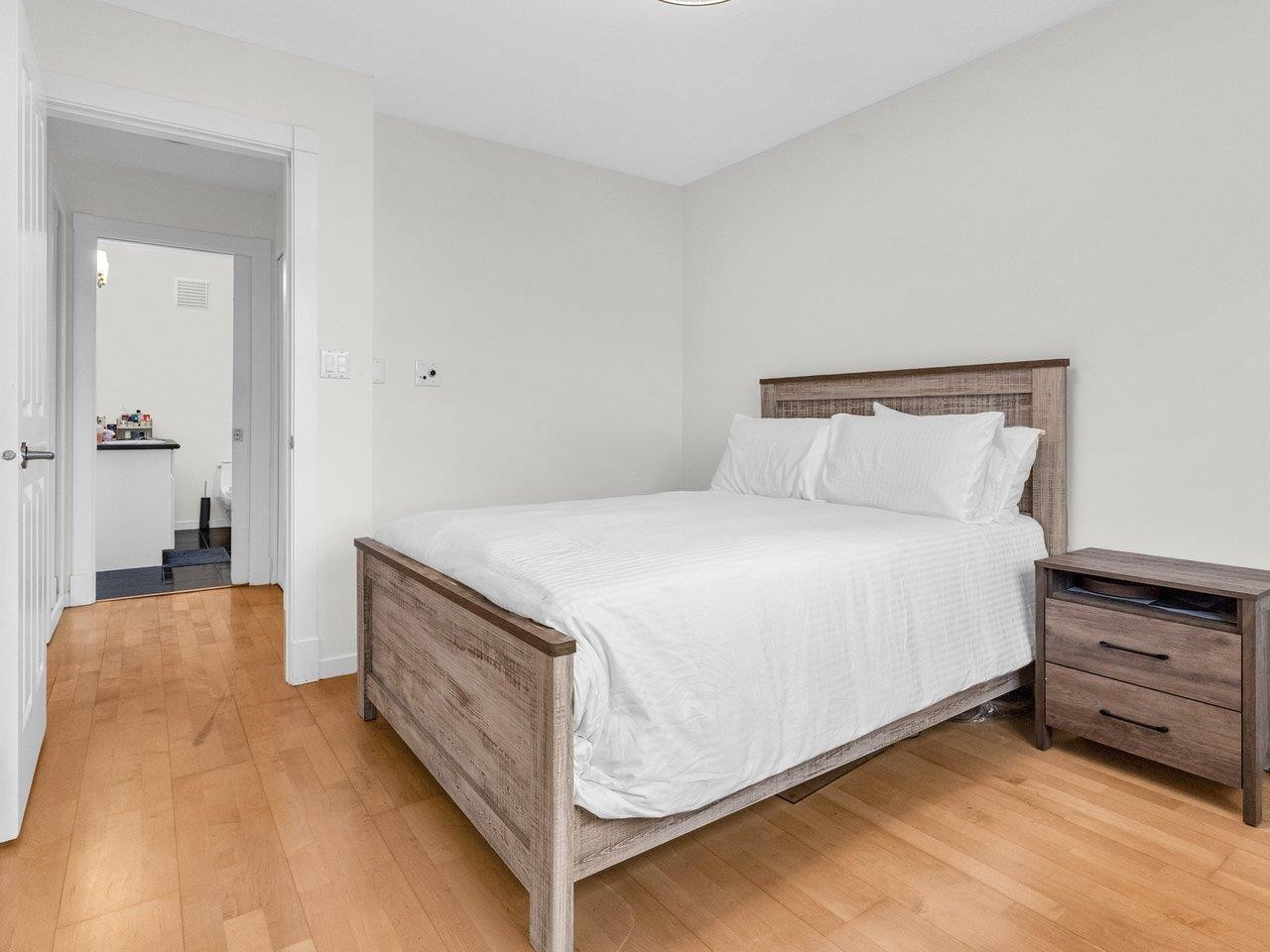 102-3349 Dunbar Street, Vancouver, BC