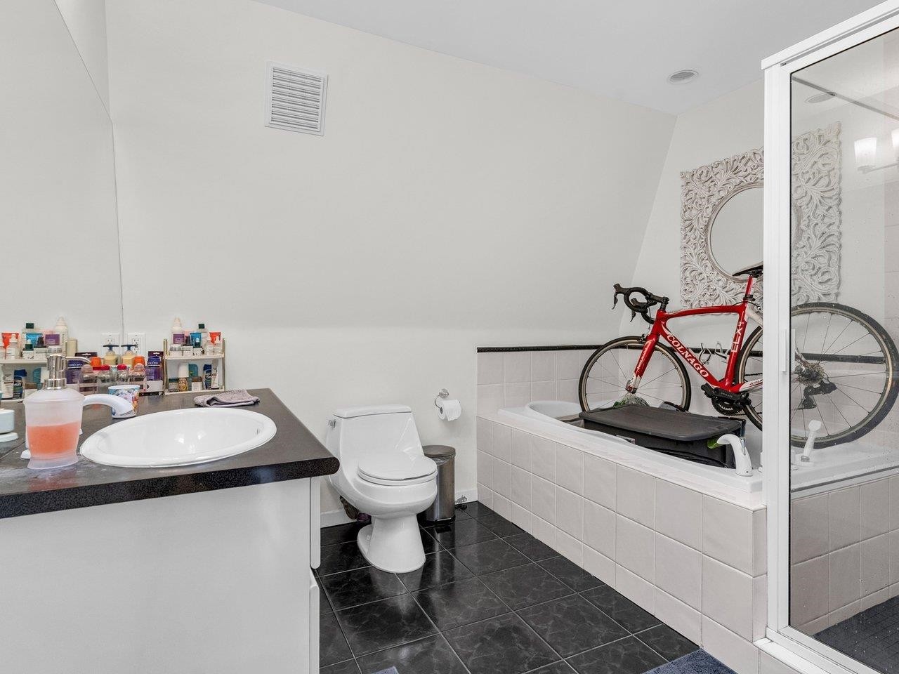 102-3349 Dunbar Street, Vancouver, BC