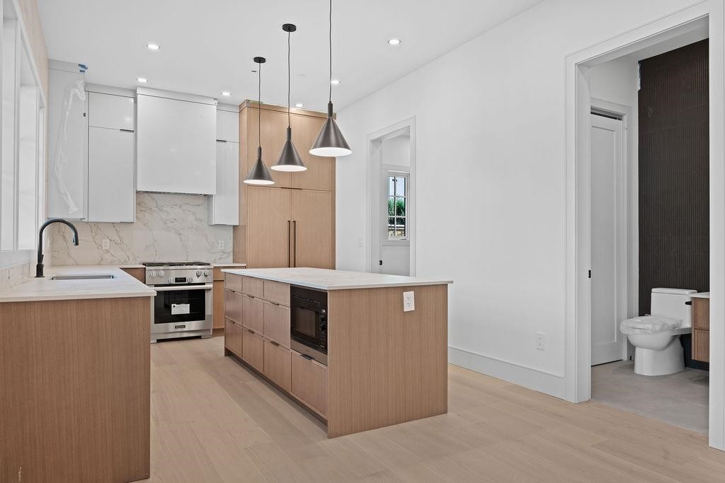 6853 Cypress Street, Vancouver, BC