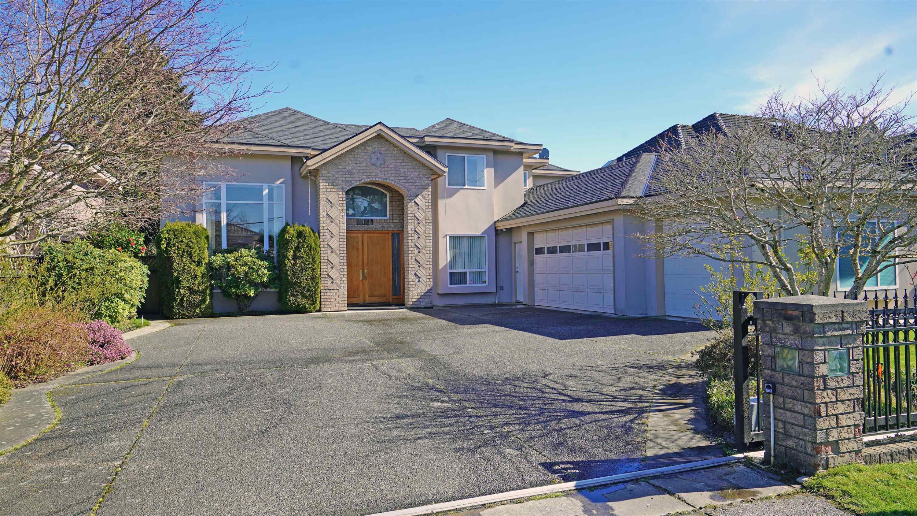 9128 Diamond Road, Richmond, BC