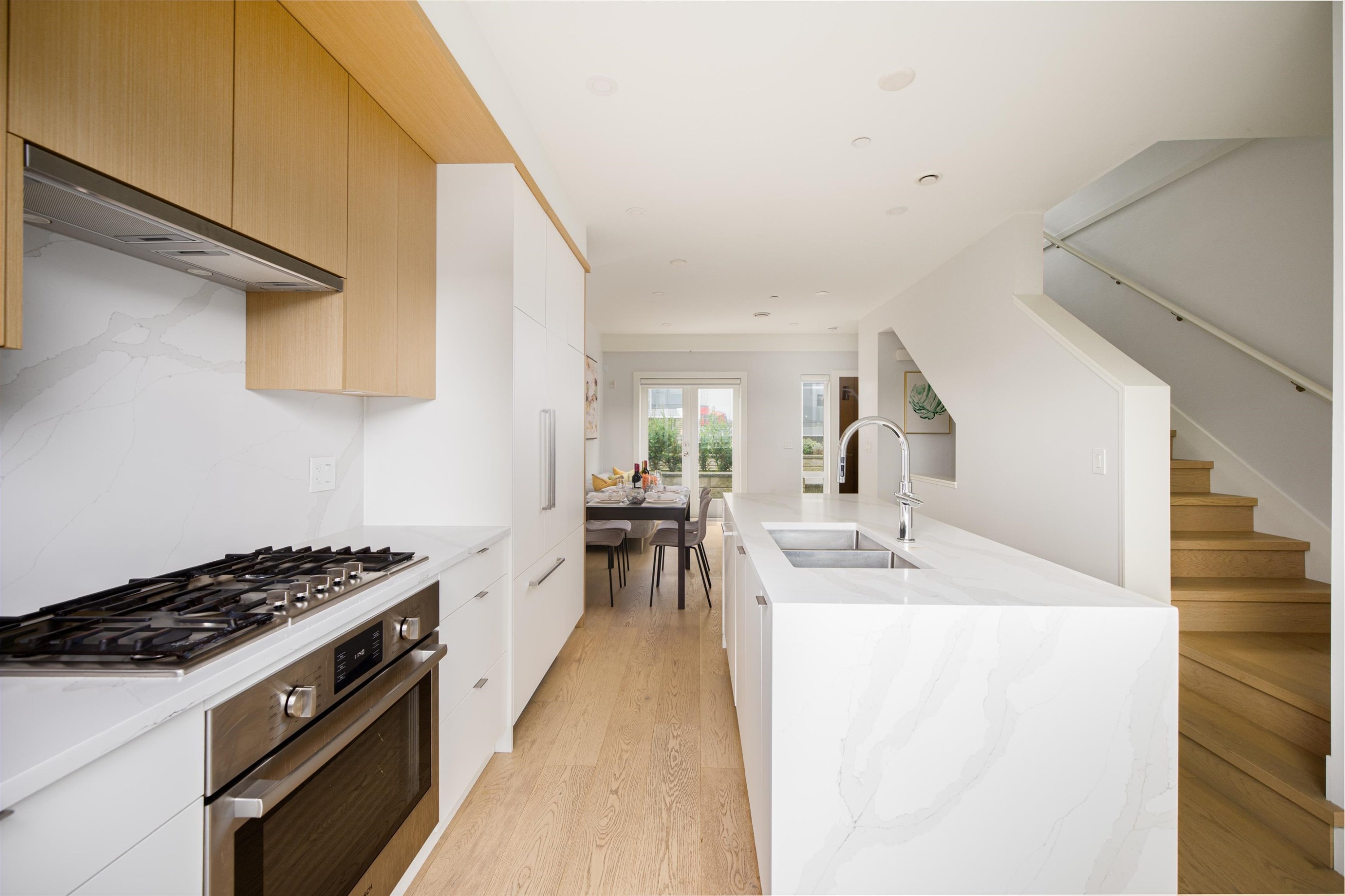 7661 Granville Street, Vancouver, BC