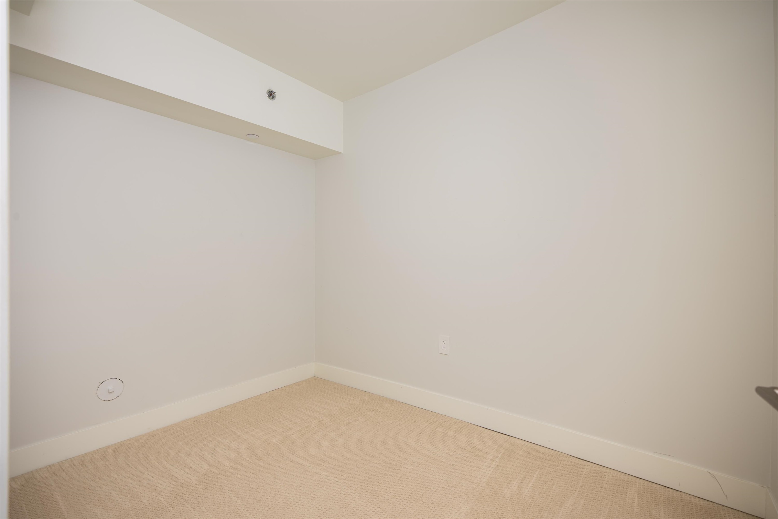 7661 Granville Street, Vancouver, BC